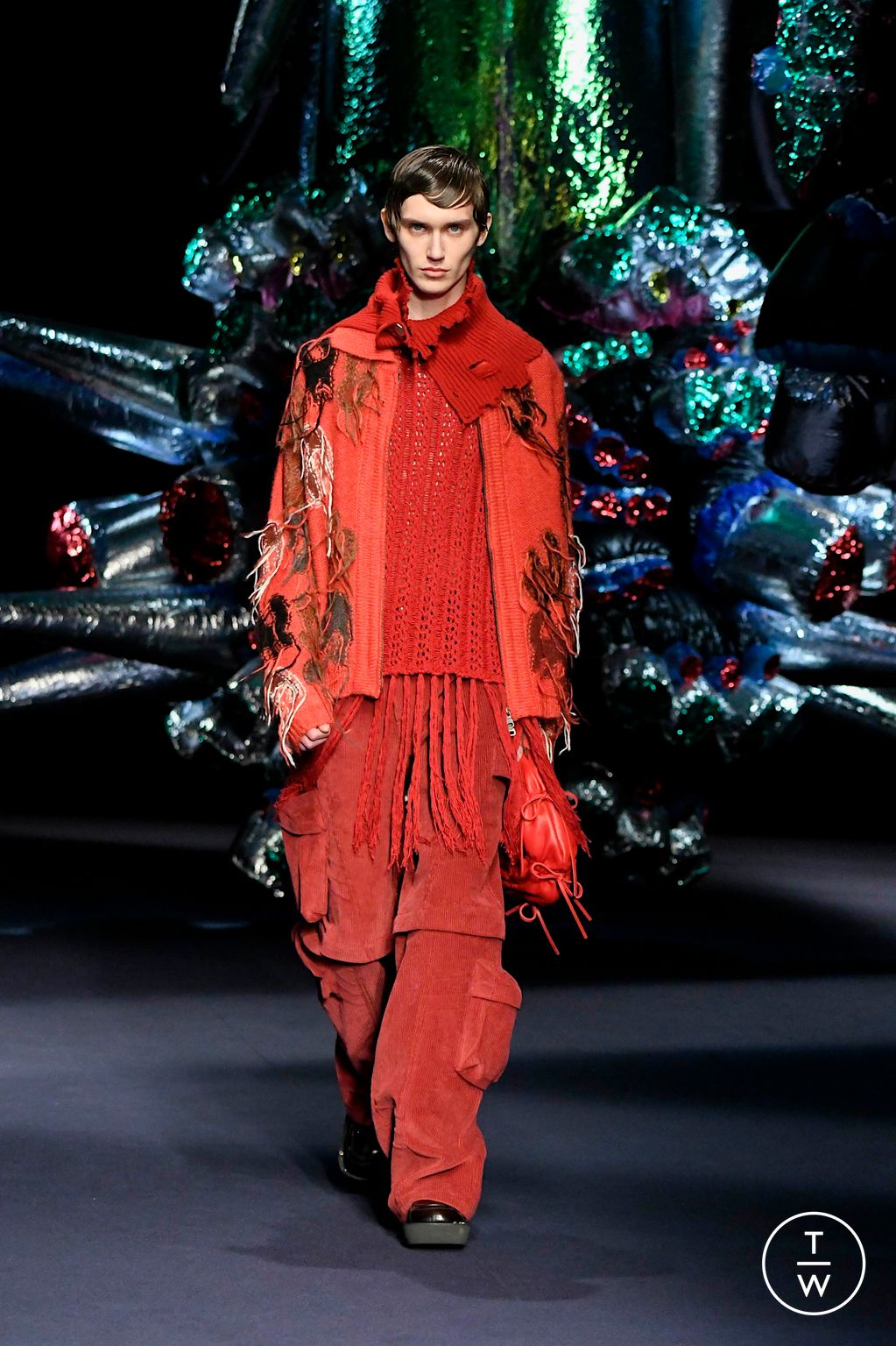 Fashion Week Milan Fall/Winter 2024 look 22 de la collection Andersson Bell menswear