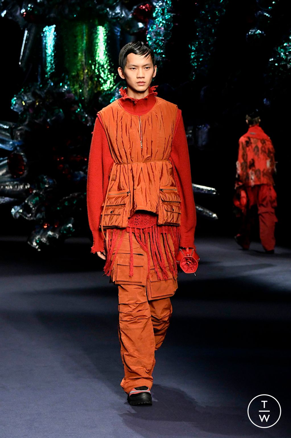 Fashion Week Milan Fall/Winter 2024 look 24 de la collection Andersson Bell menswear
