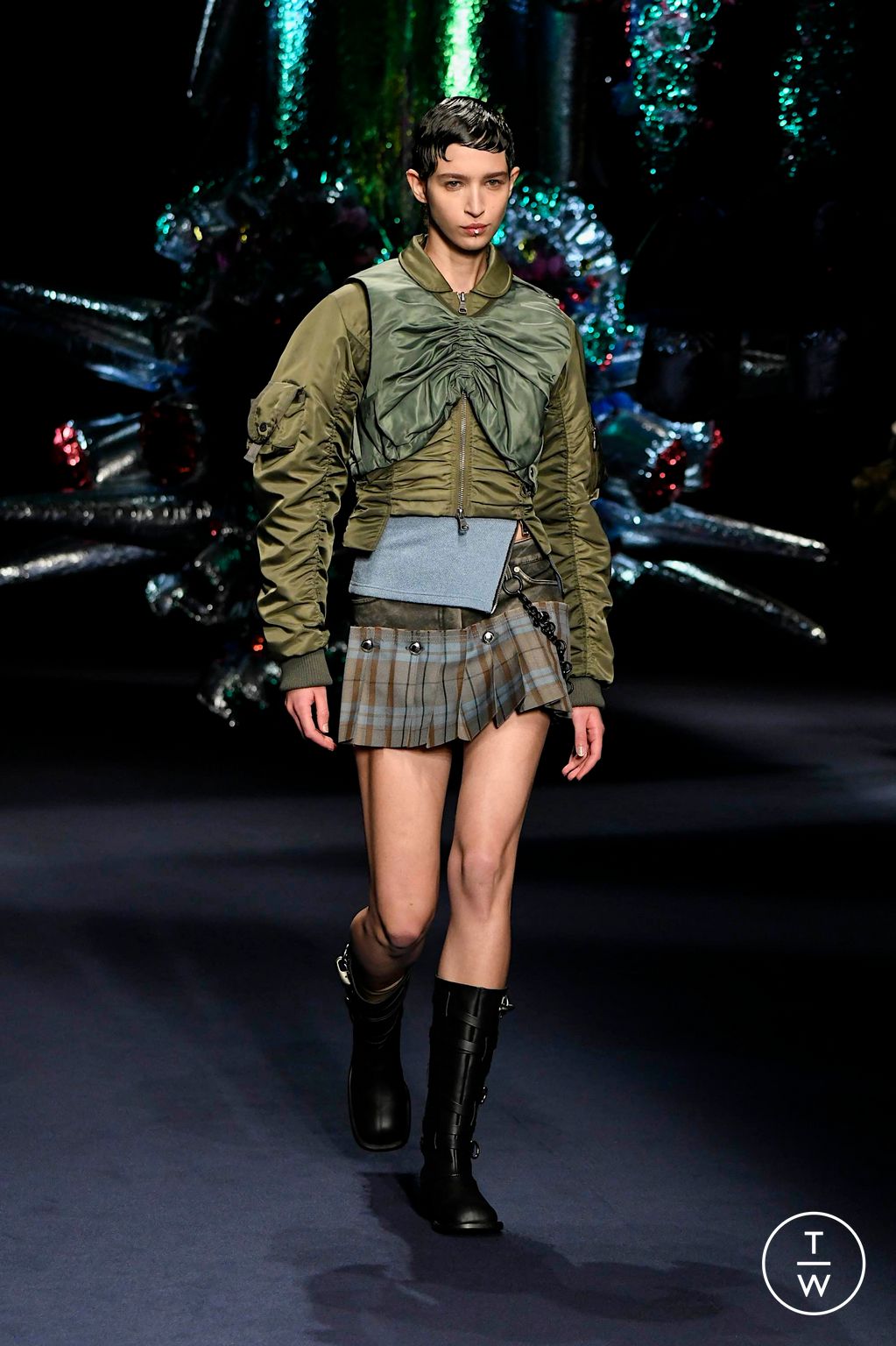 Fashion Week Milan Fall/Winter 2024 look 29 de la collection Andersson Bell menswear