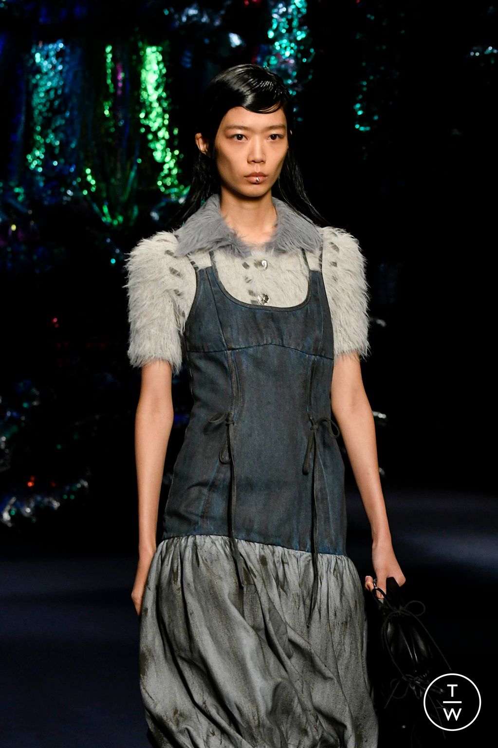 Fashion Week Milan Fall/Winter 2024 look 40 de la collection Andersson Bell menswear