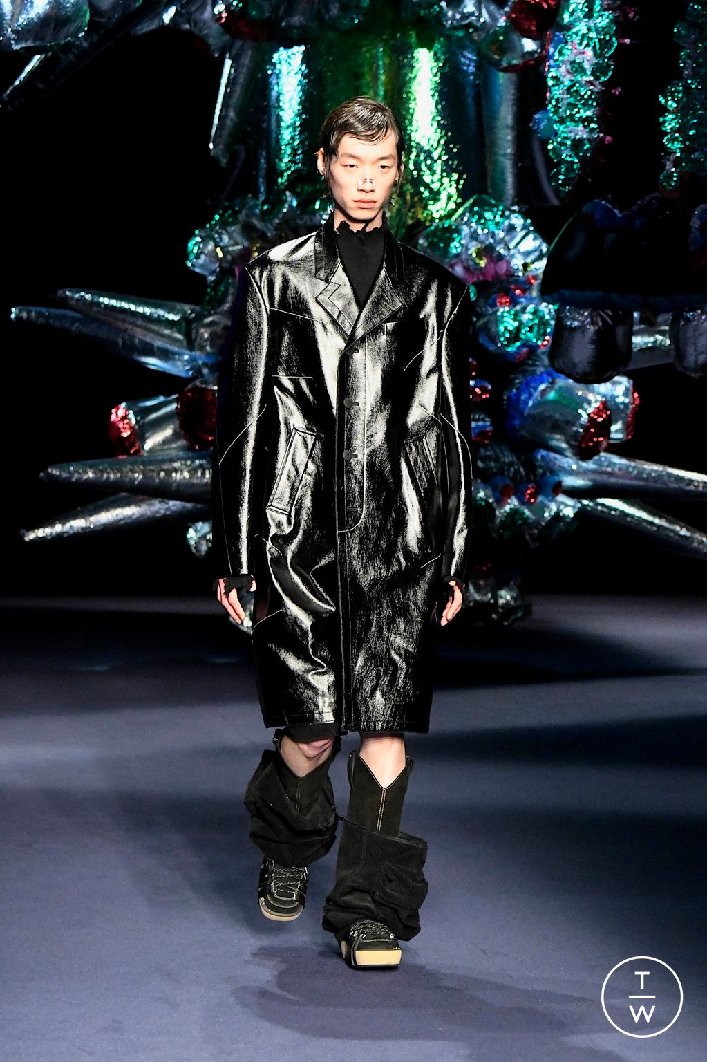 Fashion Week Milan Fall/Winter 2024 look 46 de la collection Andersson Bell menswear