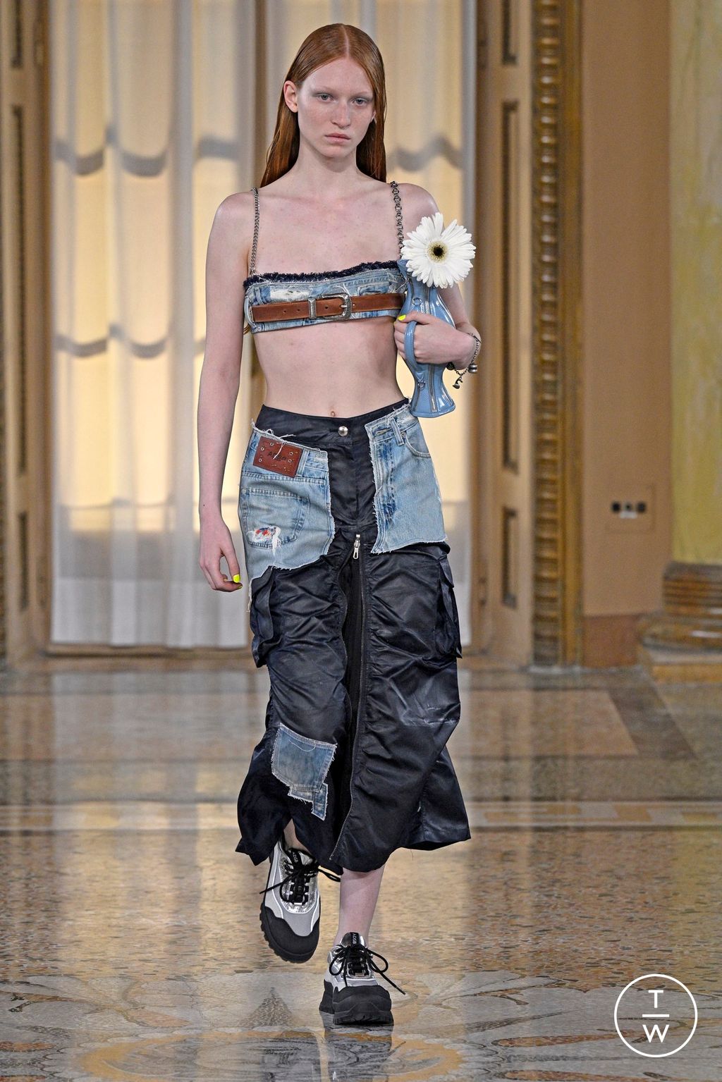 Fashion Week Milan Spring/Summer 2024 look 2 de la collection Andersson Bell menswear