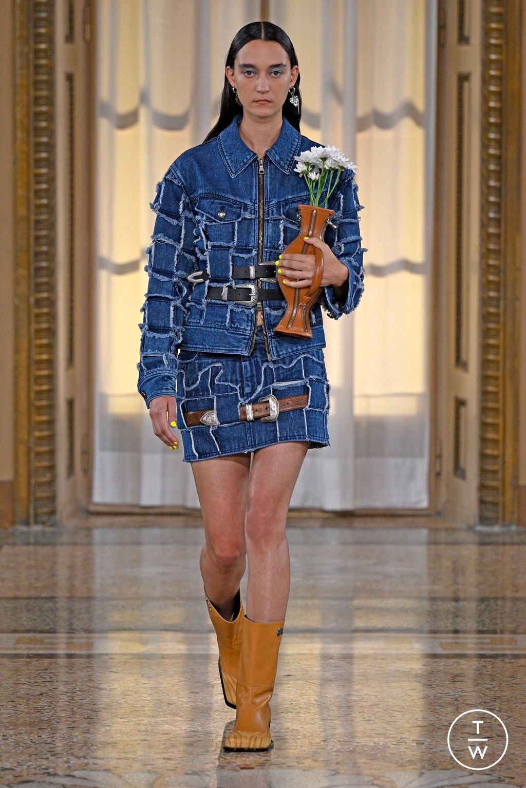 Fashion Week Milan Spring/Summer 2024 look 22 from the Andersson Bell collection 男装