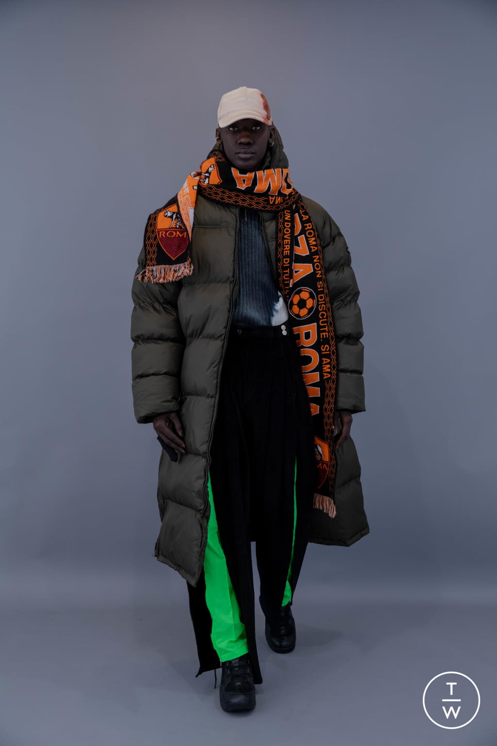 Fashion Week Paris Fall/Winter 2021 look 18 de la collection Andrea Crews menswear