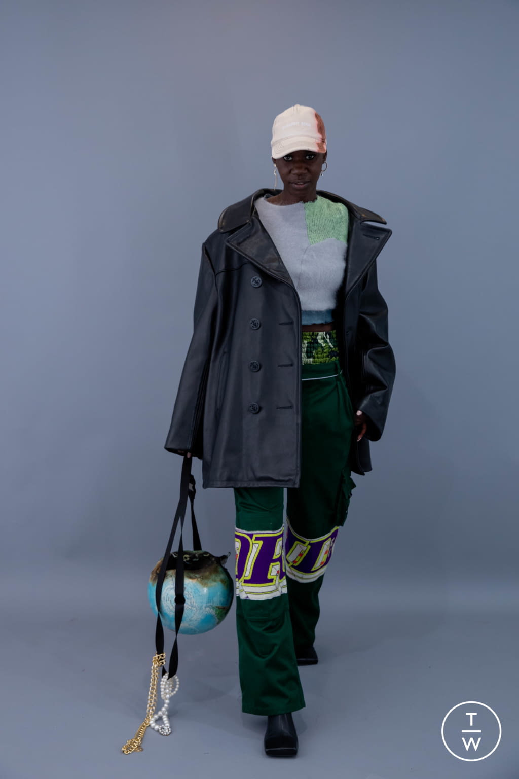 Fashion Week Paris Fall/Winter 2021 look 8 from the Andrea Crews collection menswear