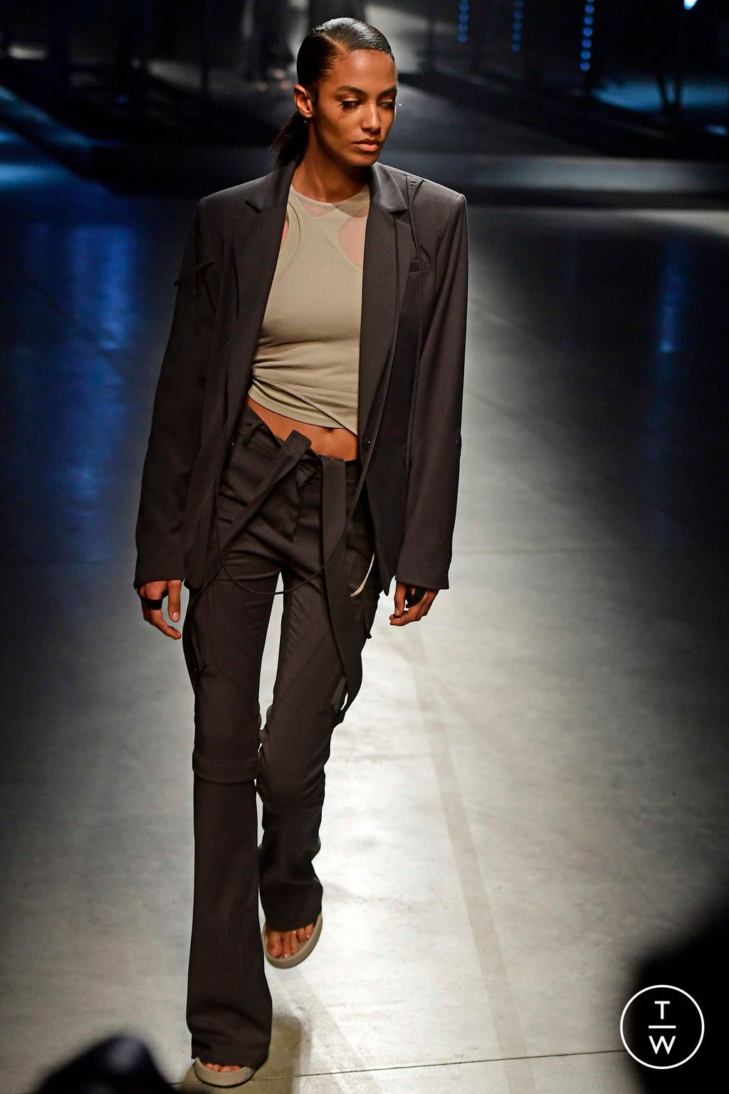 Fashion Week Milan Fall/Winter 2023 look 3 de la collection Andreadamo womenswear