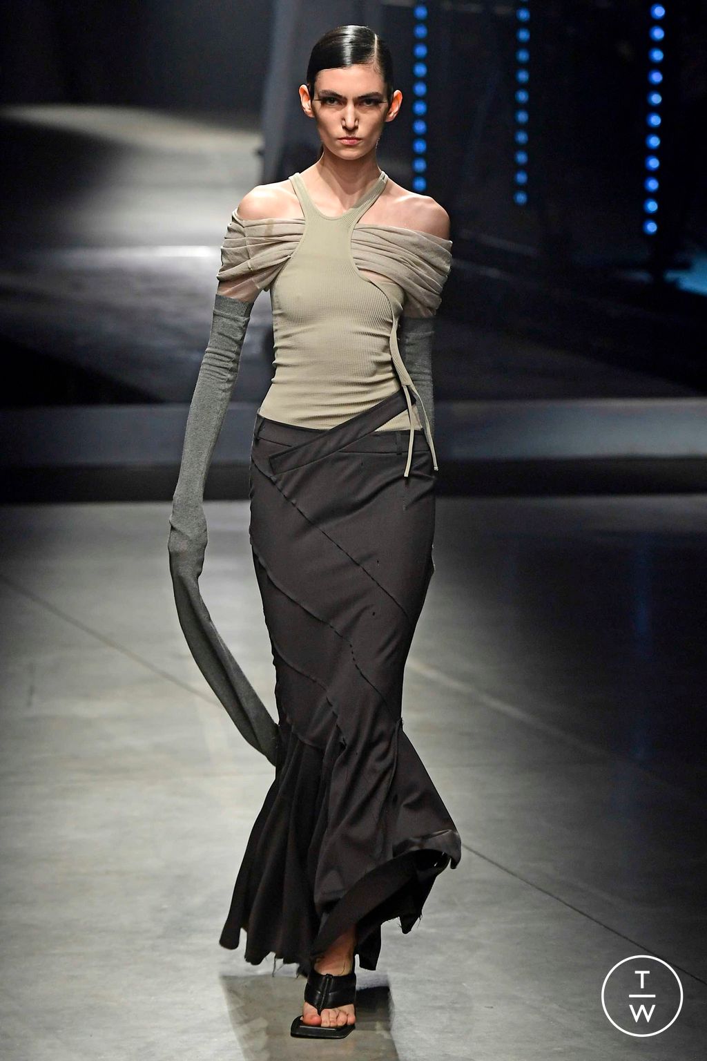 Fashion Week Milan Fall/Winter 2023 look 4 de la collection Andreadamo womenswear