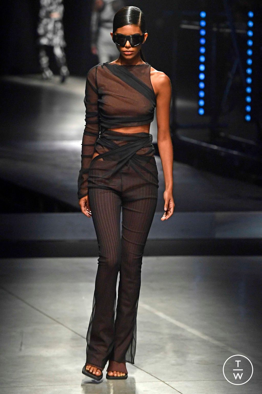 Fashion Week Milan Fall/Winter 2023 look 22 de la collection Andreadamo womenswear