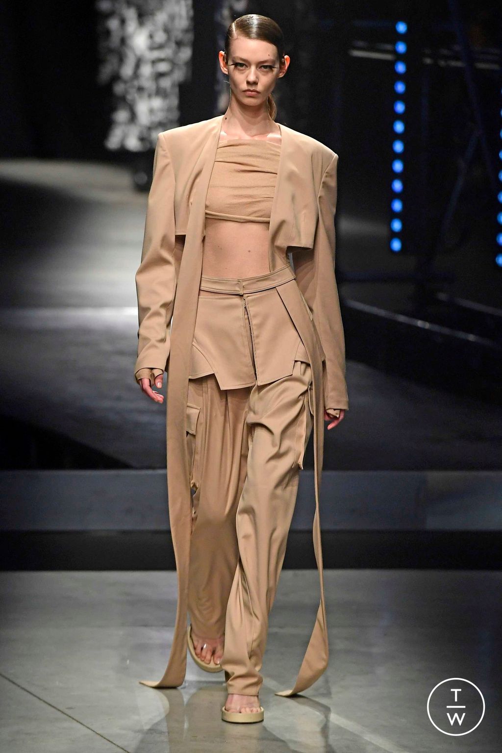 Fashion Week Milan Fall/Winter 2023 look 24 from the Andreadamo collection womenswear
