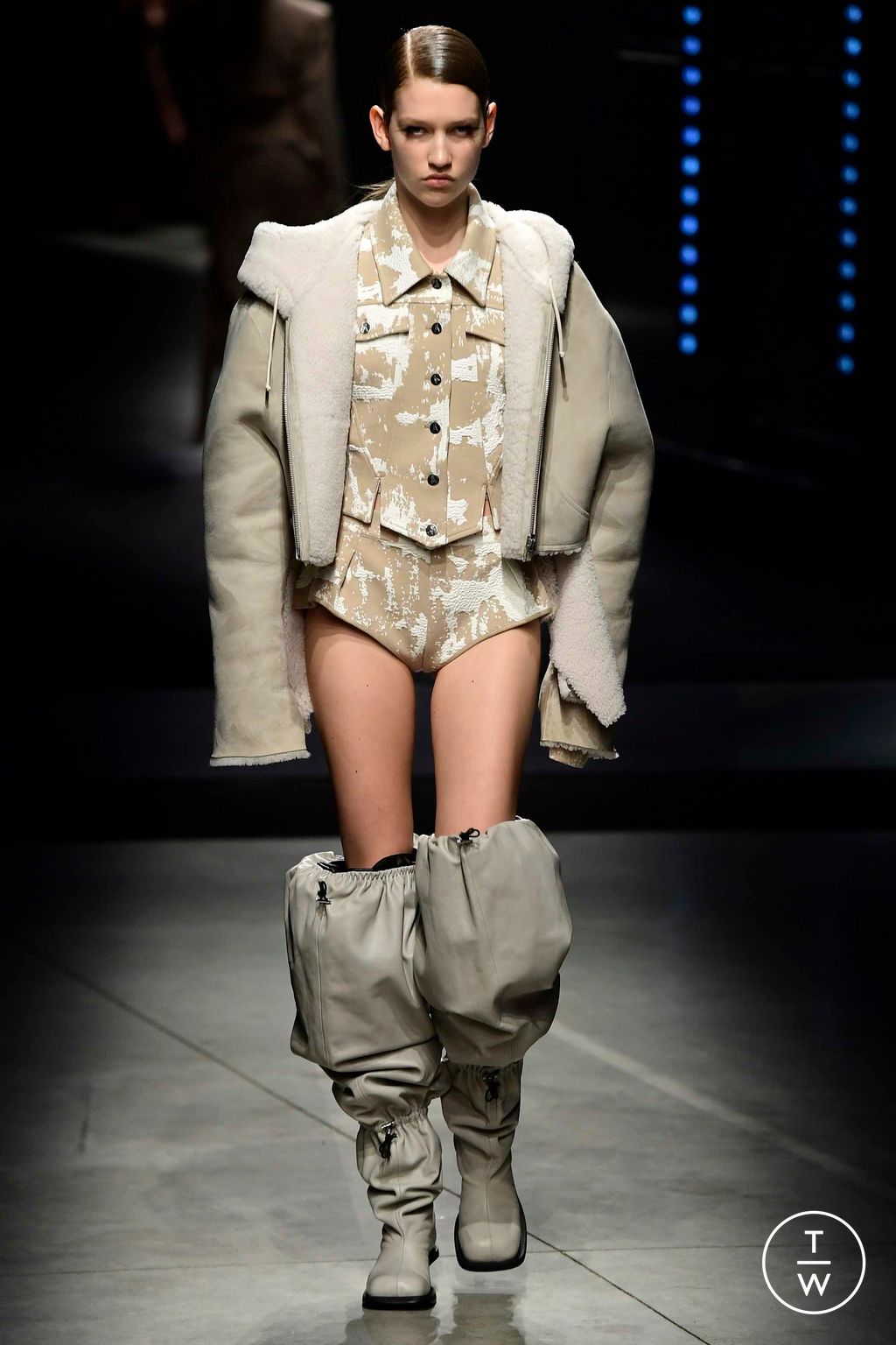 Fashion Week Milan Fall/Winter 2023 look 27 from the Andreadamo collection womenswear