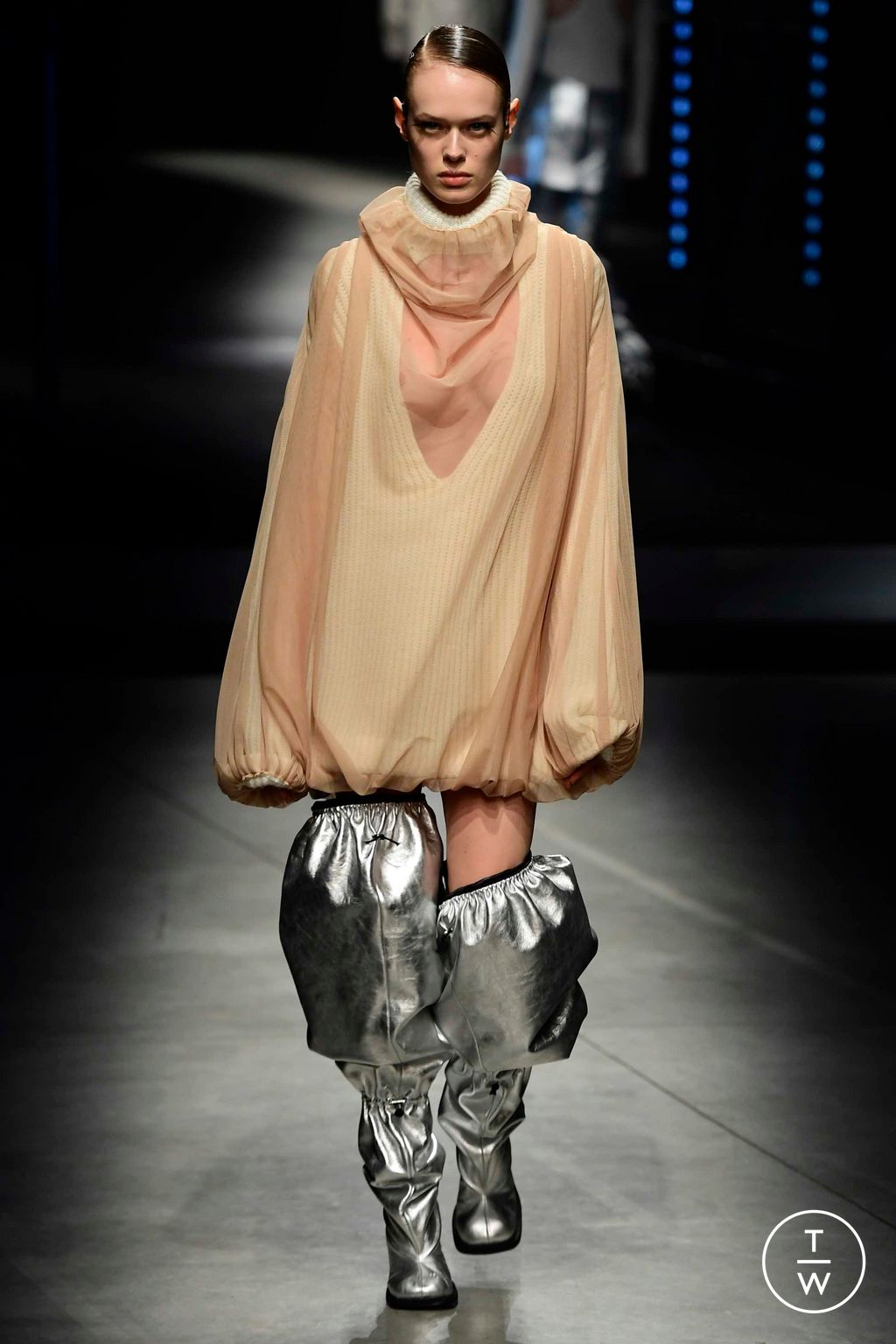 Fashion Week Milan Fall/Winter 2023 look 31 de la collection Andreadamo womenswear