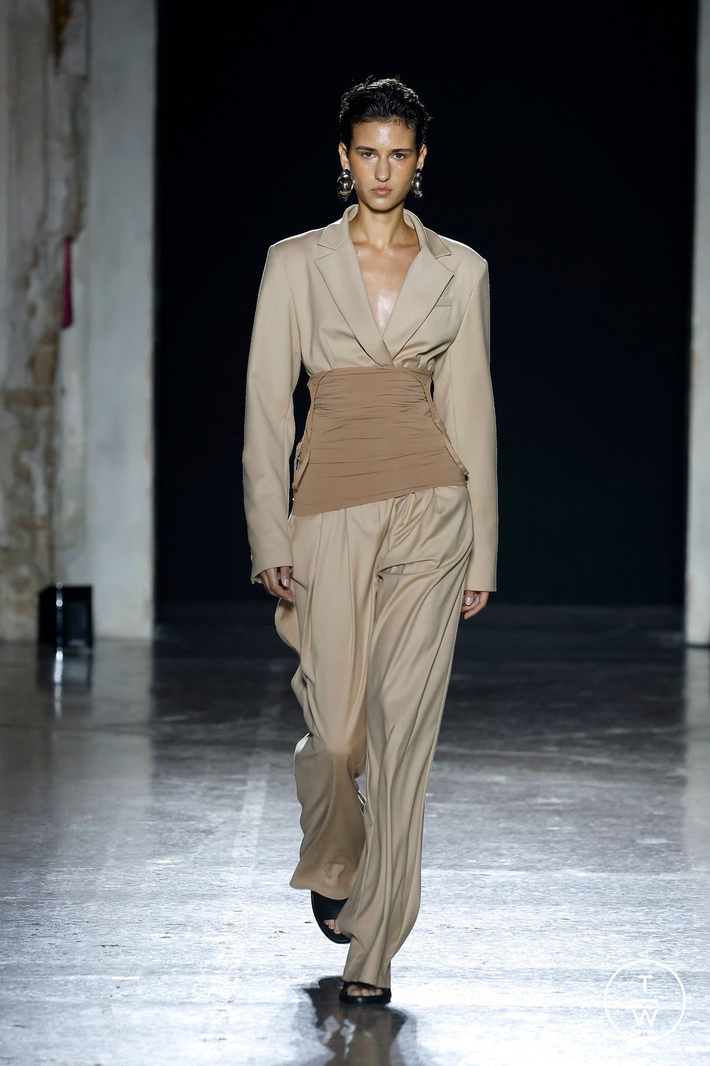Fashion Week Milan Spring/Summer 2025 look 15 from the Andreadamo collection womenswear