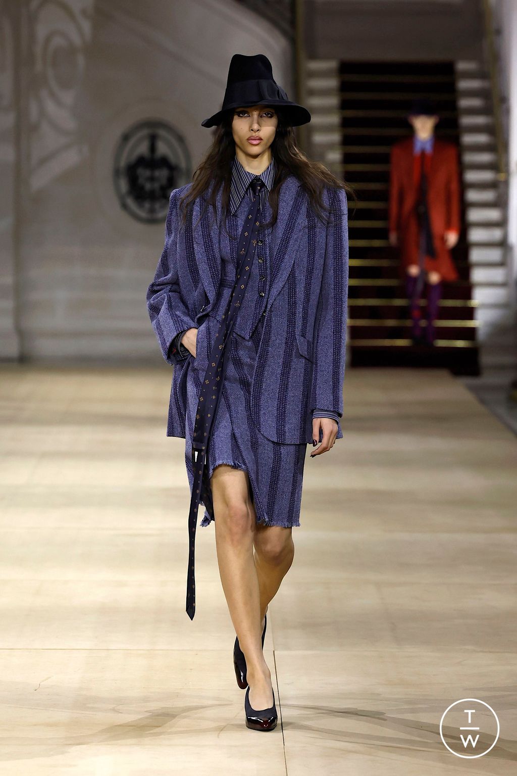 Fashion Week Paris Fall/Winter 2025 look 1 from the Andreas Kronthaler for Vivienne Westwood collection womenswear