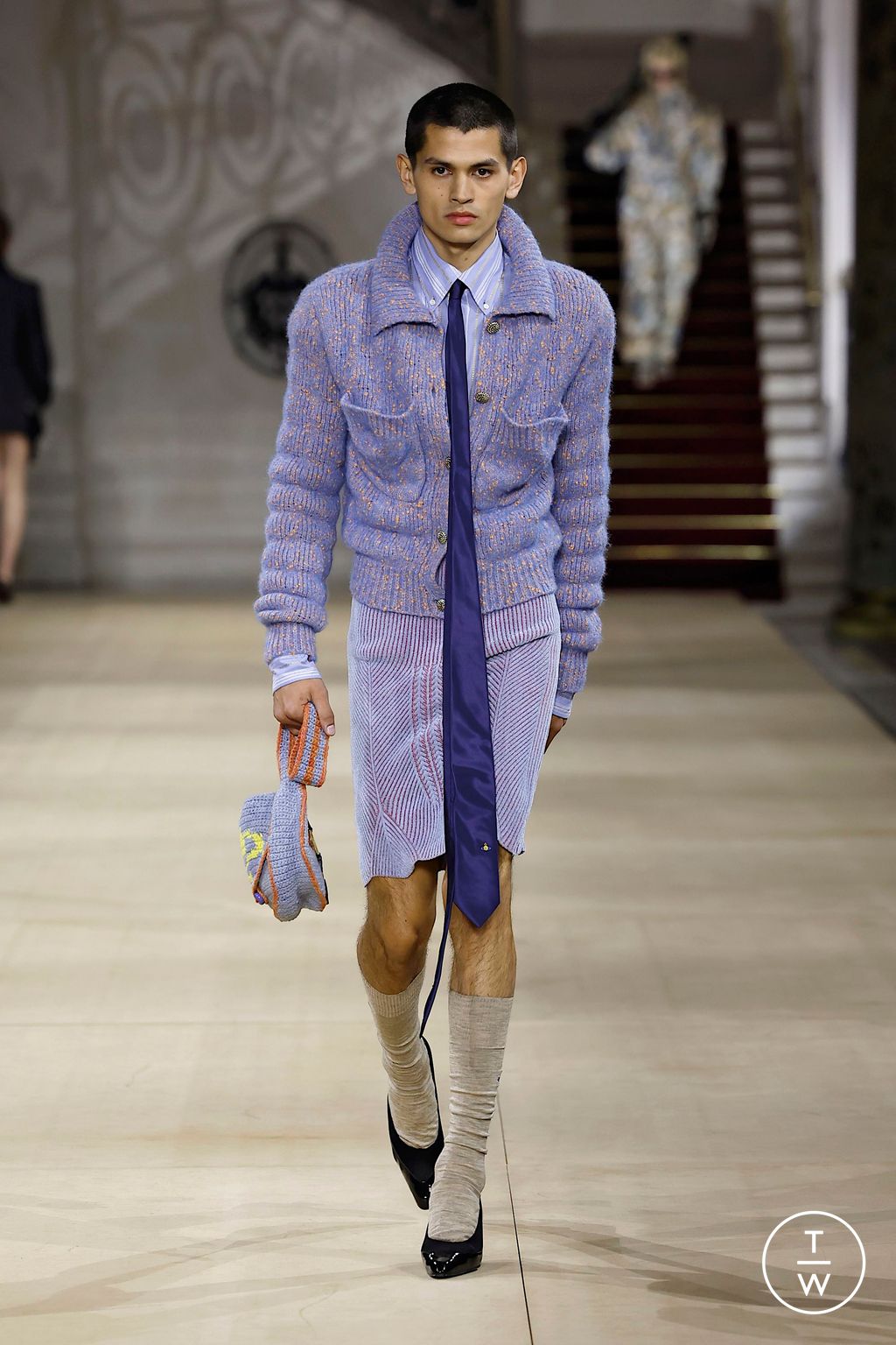 Fashion Week Paris Fall/Winter 2025 look 18 from the Andreas Kronthaler for Vivienne Westwood collection womenswear