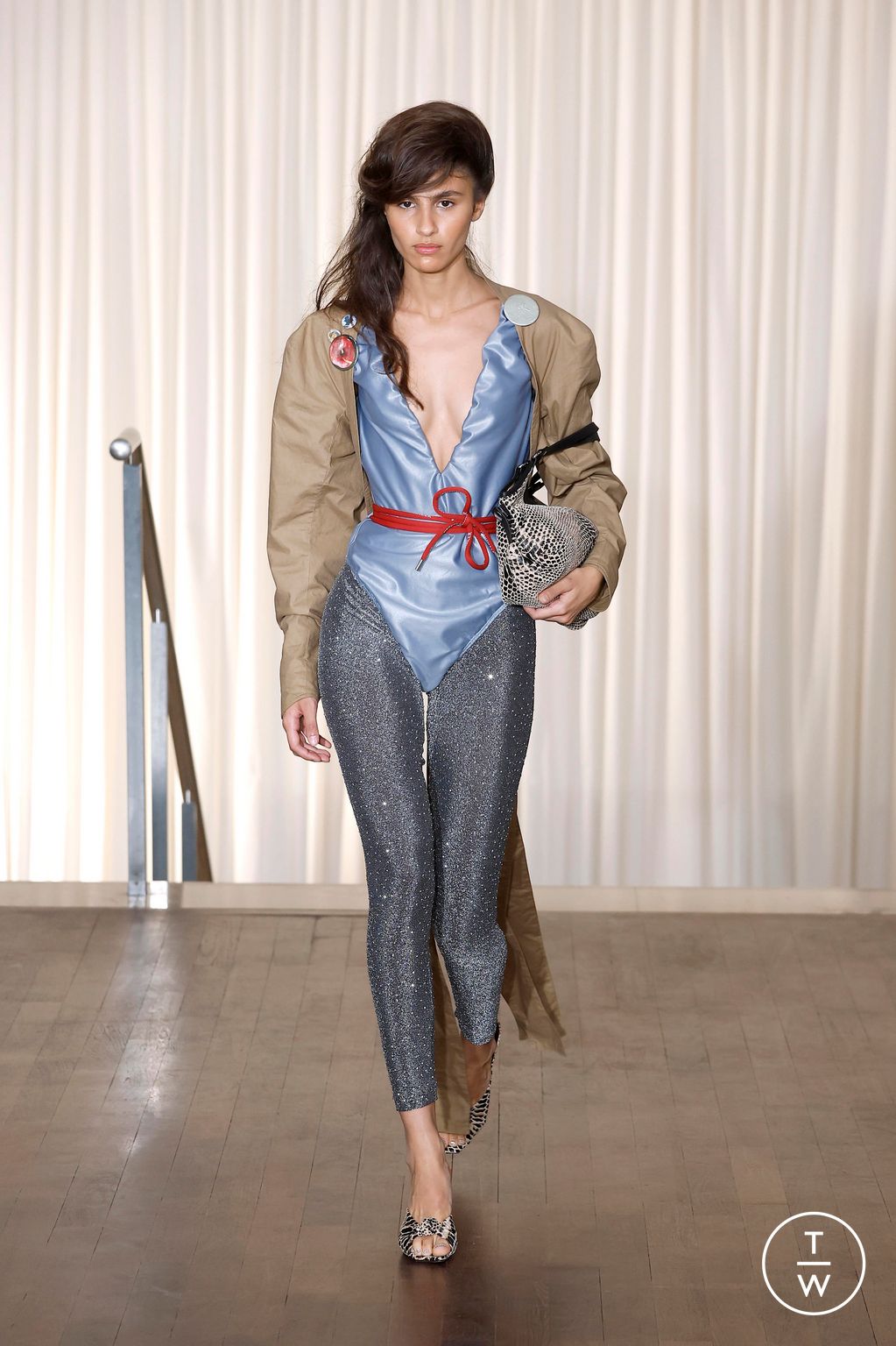 Fashion Week Paris Spring-Summer 2025 look 1 from the Andreas Kronthaler for Vivienne Westwood collection womenswear