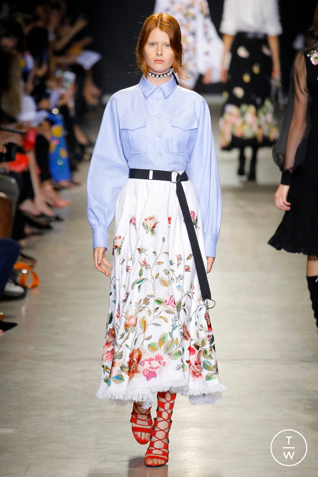 Fashion Week Paris Spring/Summer 2018 look 38 from the Andrew GN collection 女装