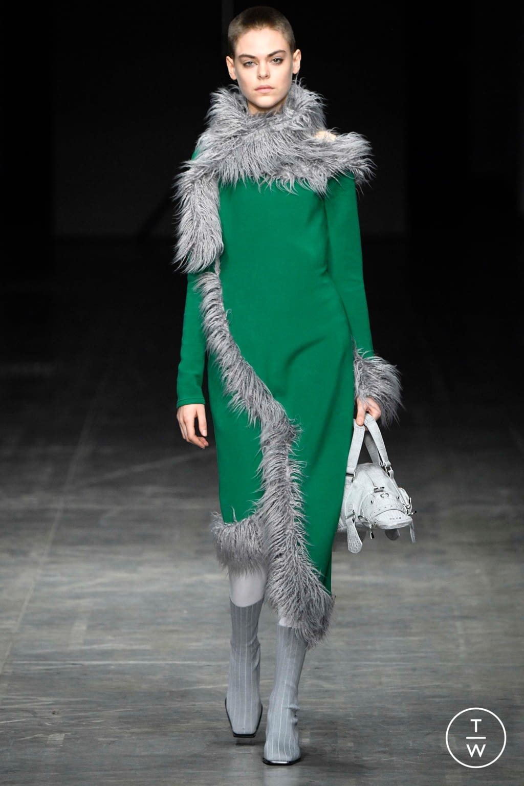 Fashion Week Milan Fall/Winter 2018 look 22 from the Angel Chen collection womenswear
