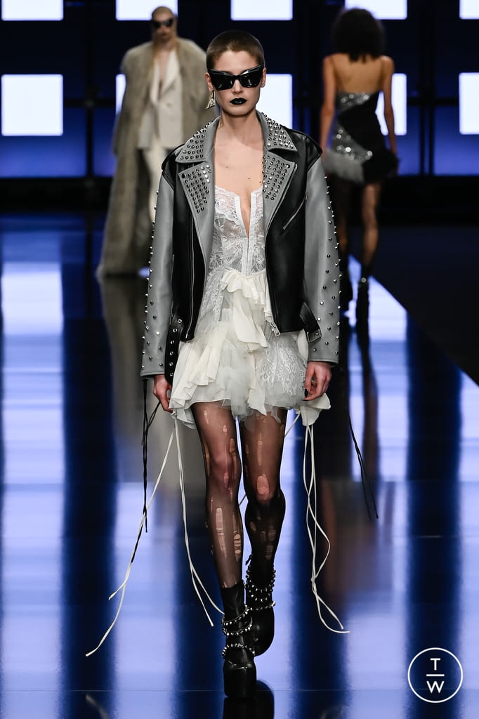 Fashion Week Milan Fall/Winter 2022 look 6 de la collection Aniye Records womenswear