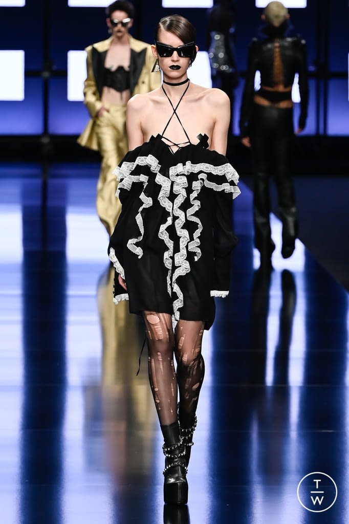 Fashion Week Milan Fall/Winter 2022 look 12 from the Aniye Records collection 女装
