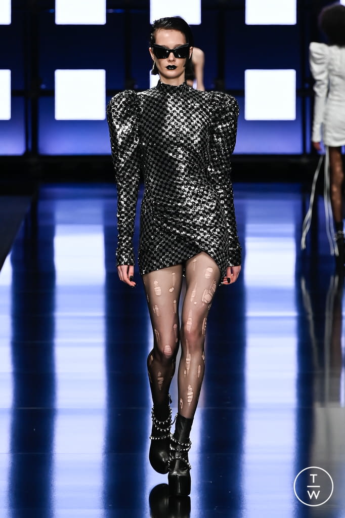 Fashion Week Milan Fall/Winter 2022 look 27 from the Aniye Records collection womenswear