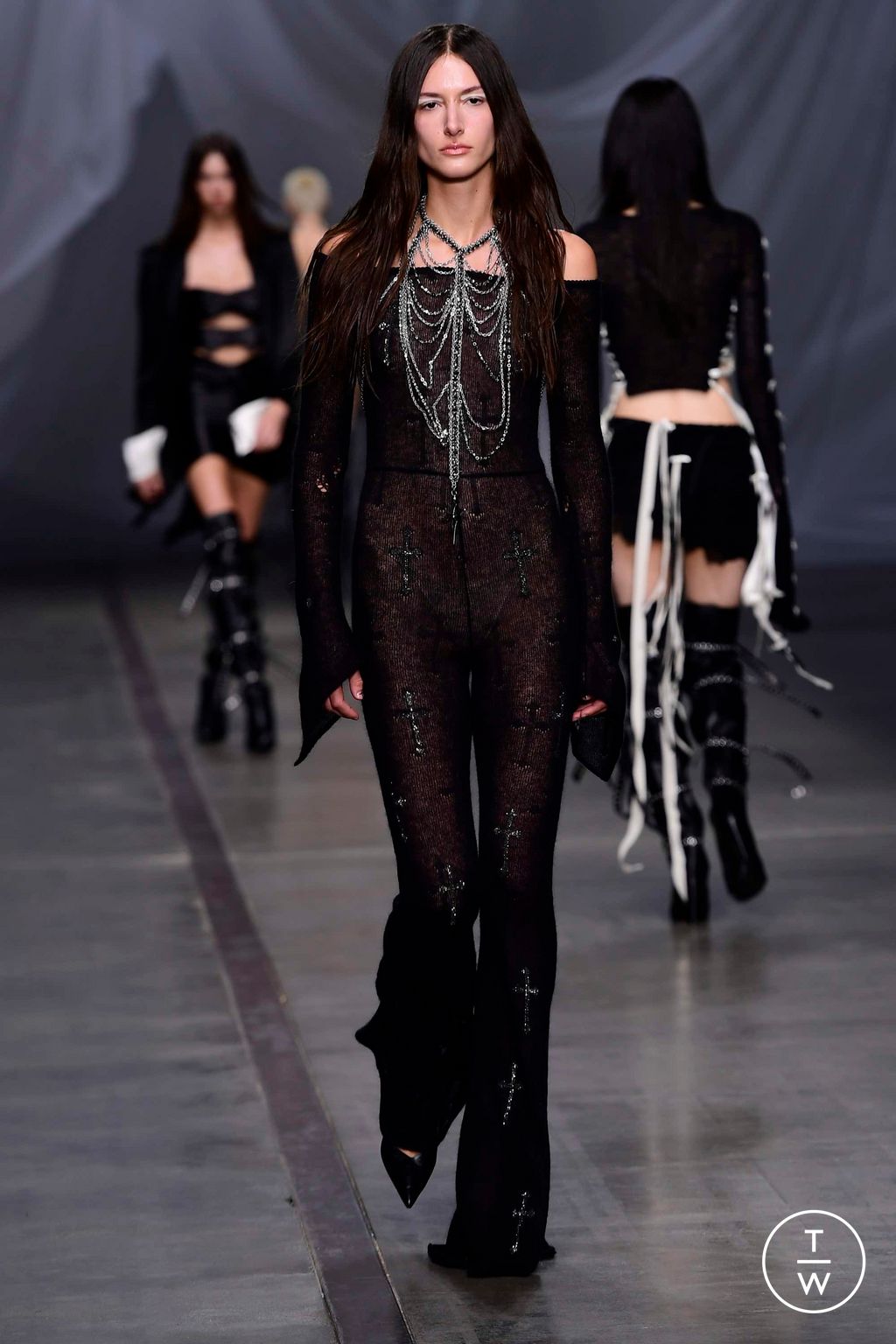 Fashion Week Milan Fall/Winter 2023 look 22 from the Aniye Records collection 女装