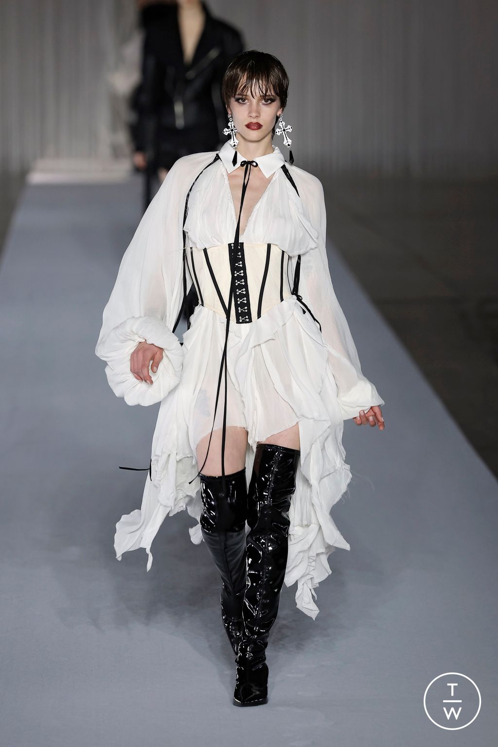 Fashion Week Milan Fall/Winter 2024 look 9 from the Aniye Records collection 女装