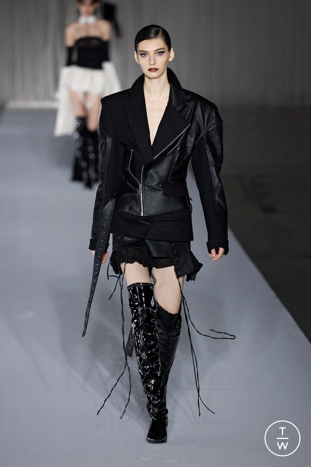 Fashion Week Milan Fall/Winter 2024 look 10 from the Aniye Records collection 女装