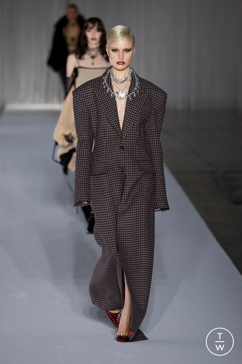 Fashion Week Milan Fall/Winter 2024 look 30 from the Aniye Records collection 女装