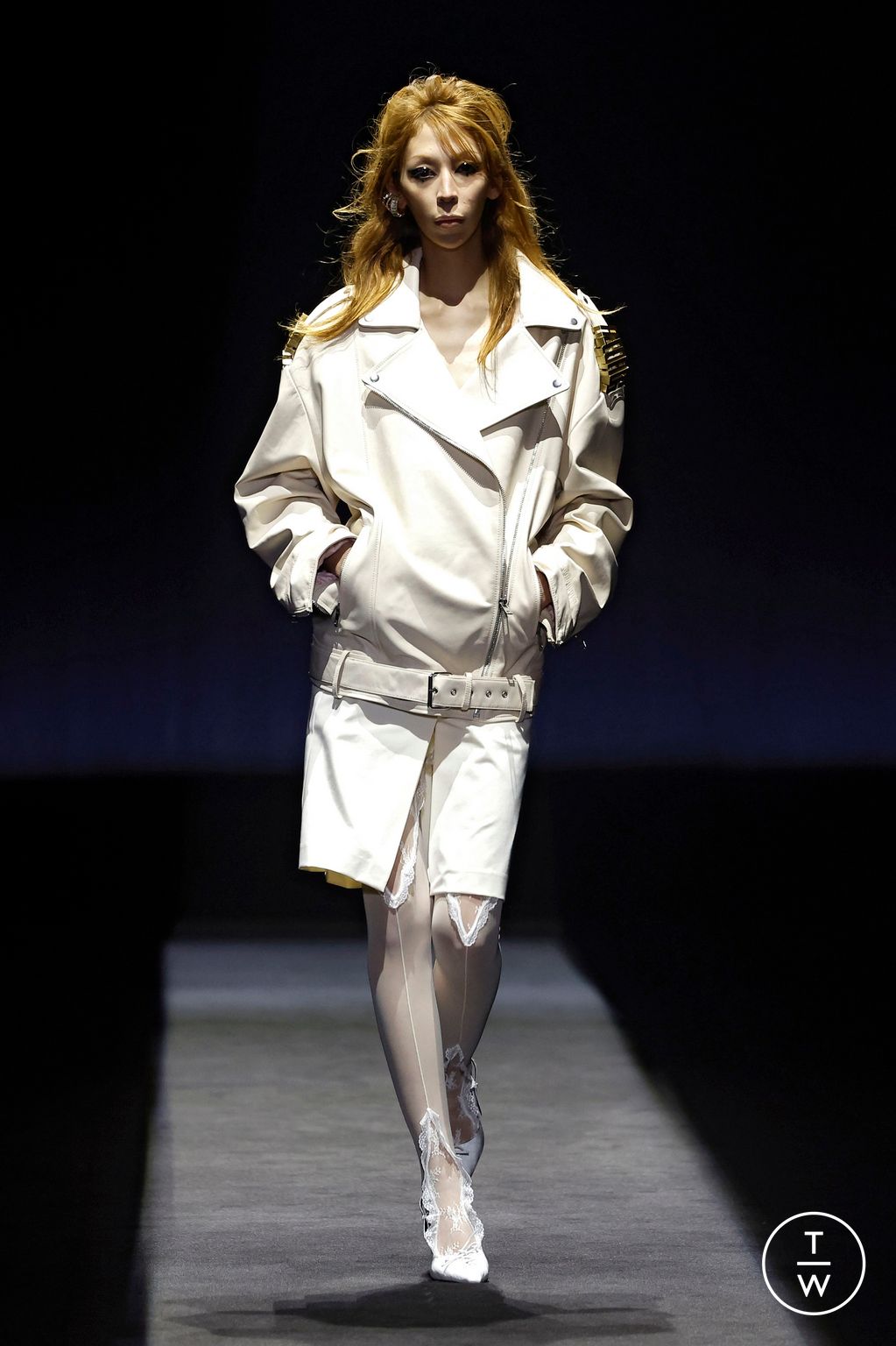 Fashion Week Milan Fall/Winter 2025 look 1 de la collection Aniye Records womenswear