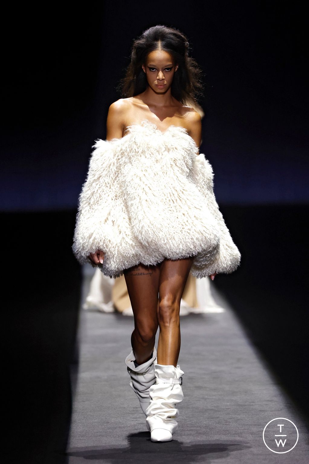 Fashion Week Milan Fall/Winter 2025 look 9 from the Aniye Records collection womenswear