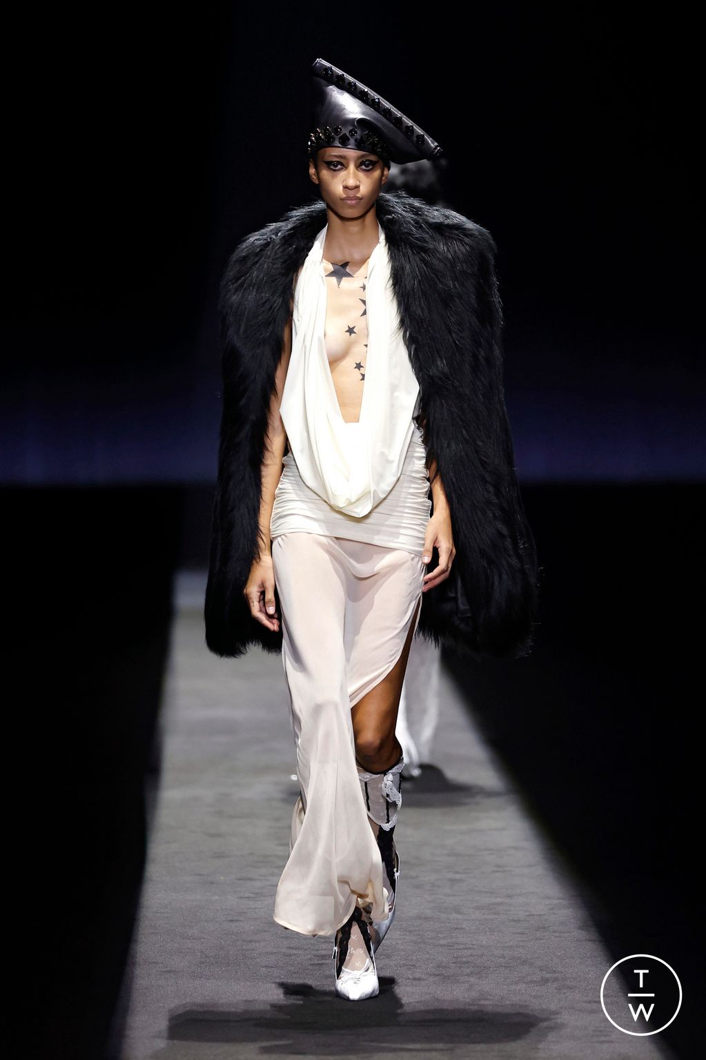 Fashion Week Milan Fall/Winter 2025 look 34 from the Aniye Records collection 女装