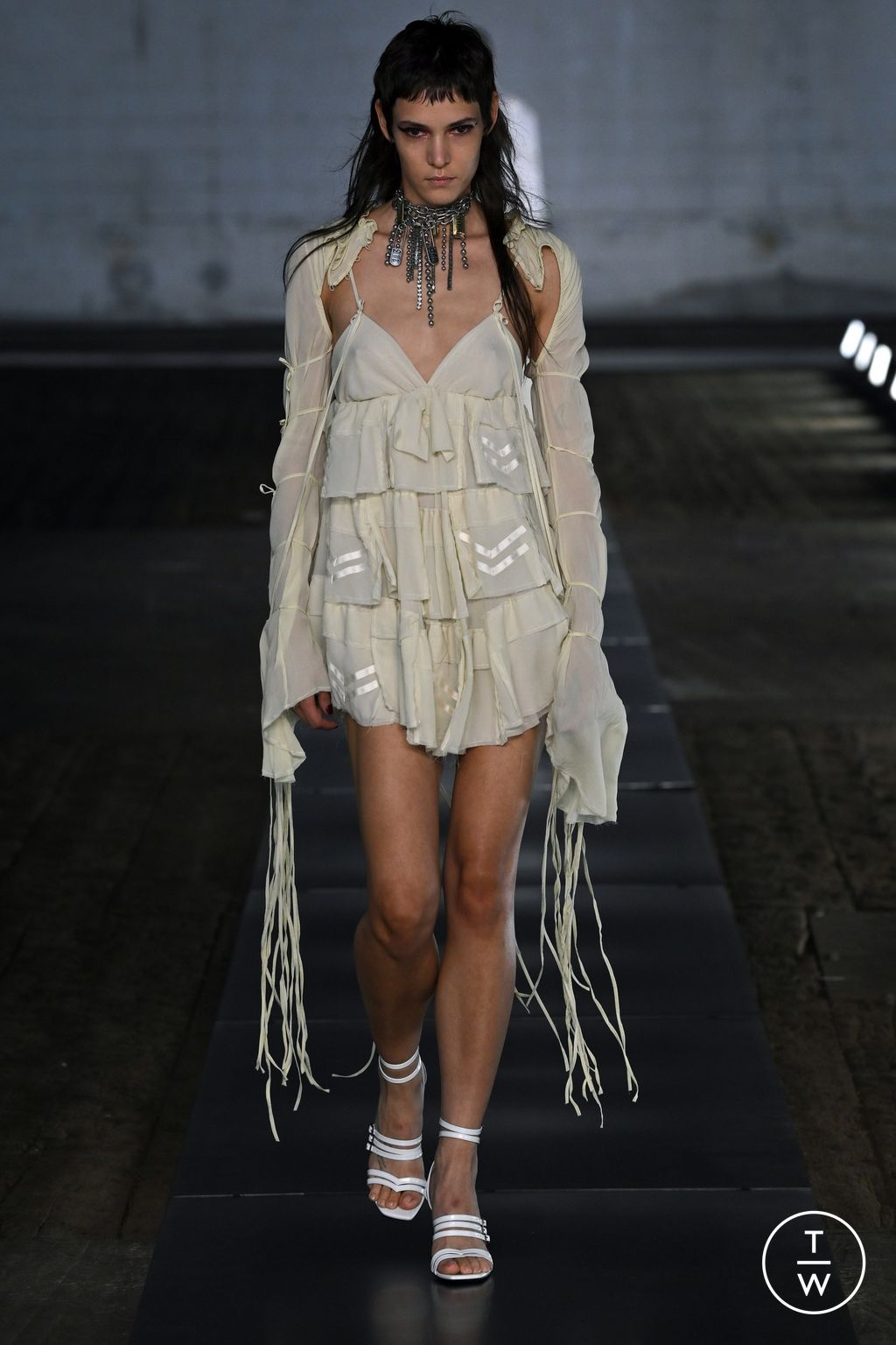 Fashion Week Milan Spring/Summer 2024 look 16 from the Aniye Records collection womenswear