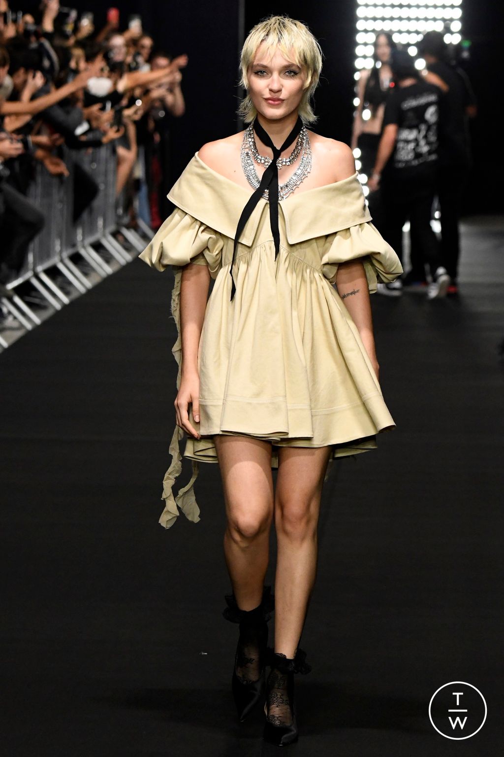 Fashion Week Milan Spring/Summer 2025 look 15 from the Aniye Records collection womenswear