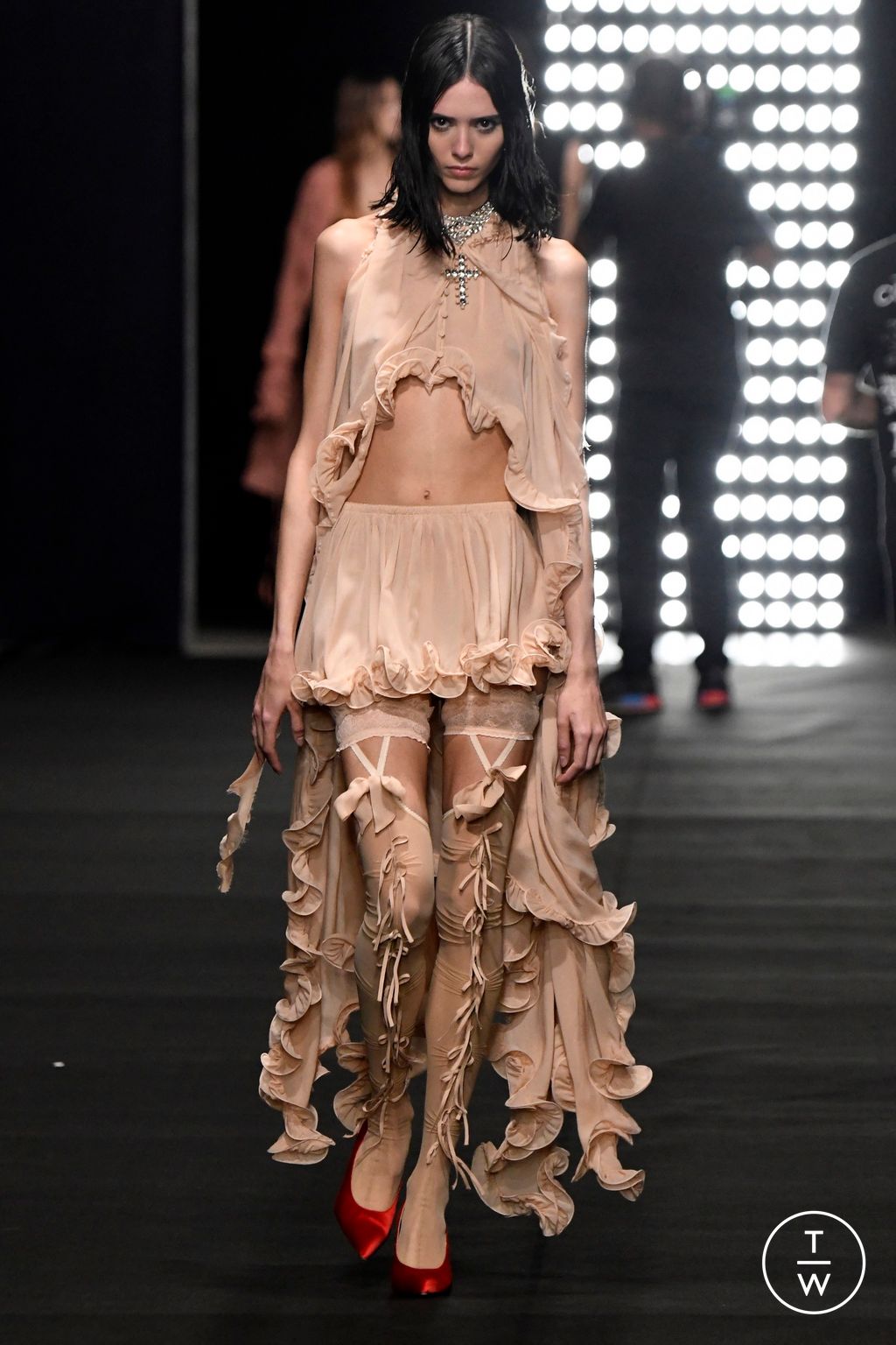 Fashion Week Milan Spring-Summer 2025 look 22 from the Aniye Records collection 女装