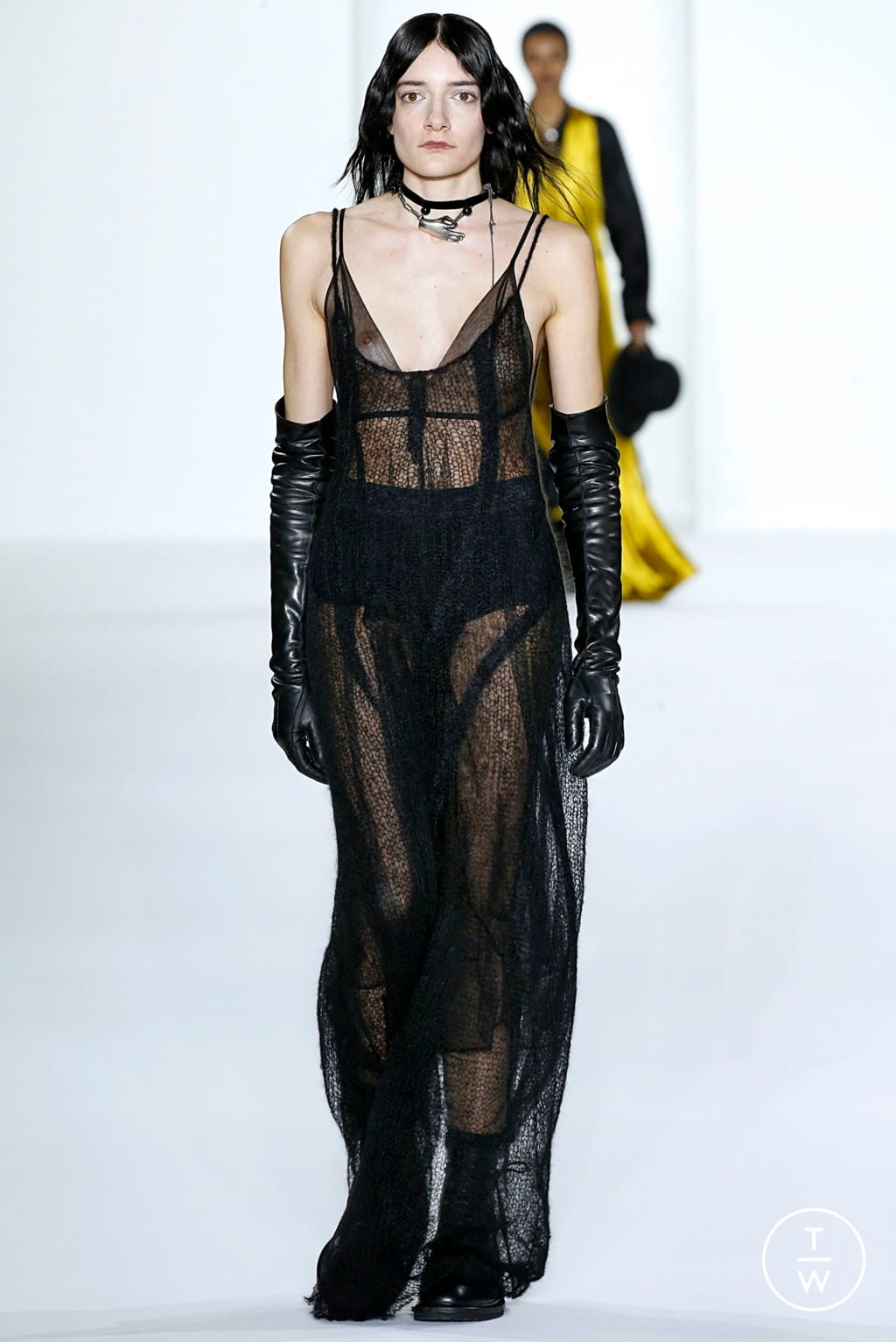 Fashion Week Paris Fall/Winter 2019 look 14 from the Ann Demeulemeester collection 女装