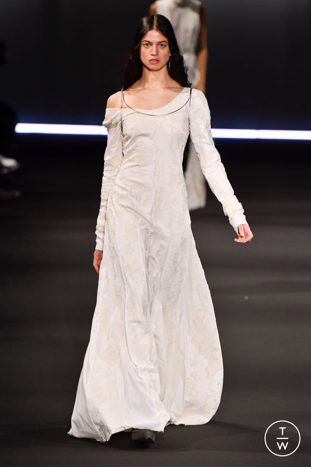 Fashion Week Paris Fall/Winter 2020 look 28 from the Ann Demeulemeester collection womenswear