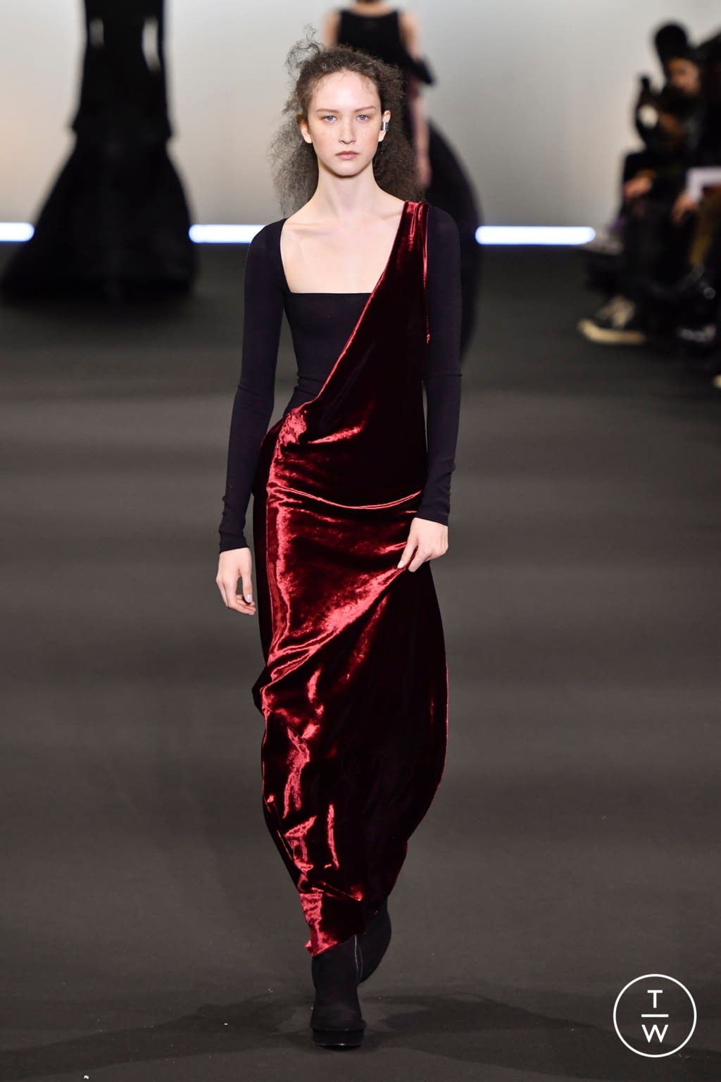 Fashion Week Paris Fall/Winter 2020 look 34 from the Ann Demeulemeester collection womenswear