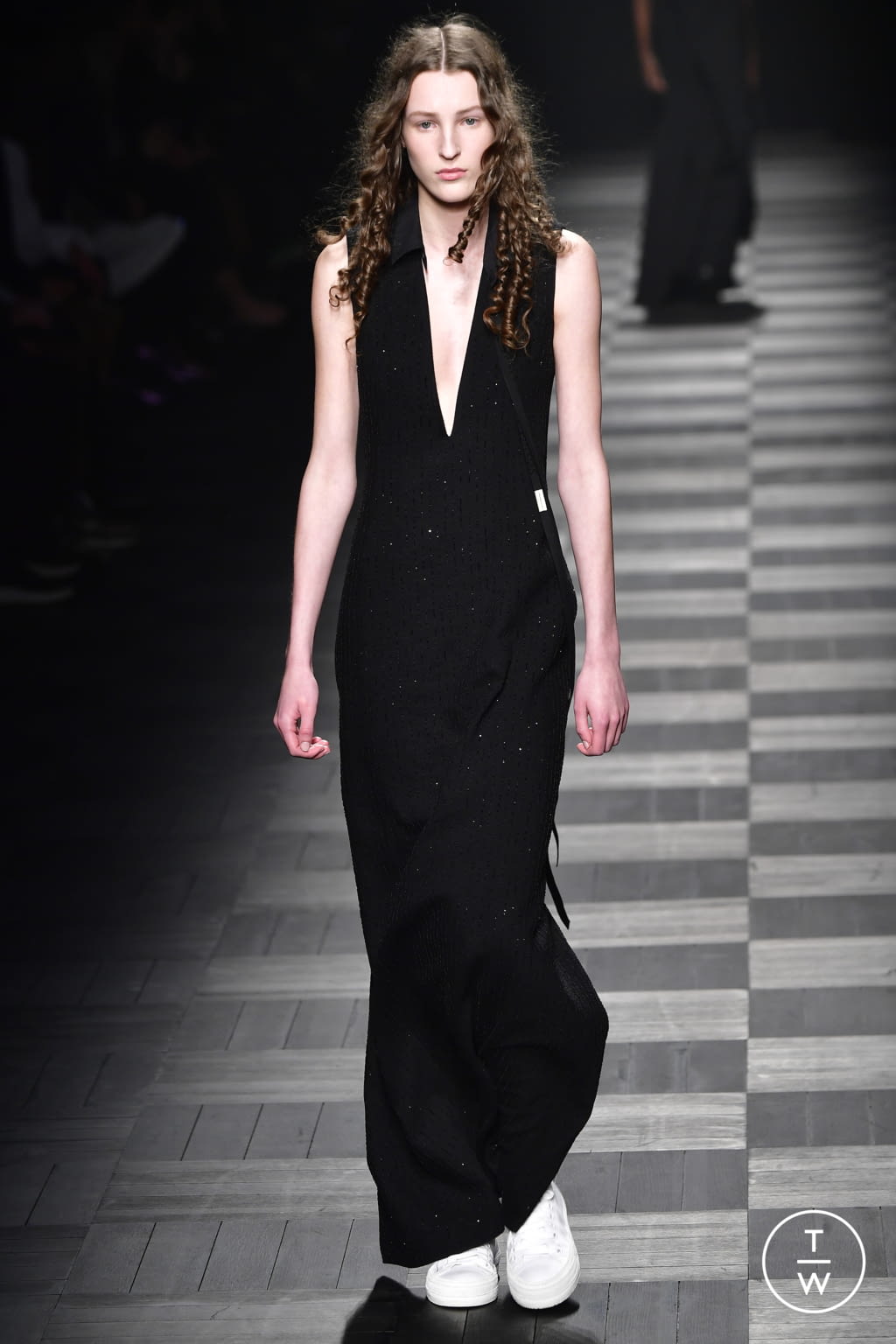 Fashion Week Paris Fall/Winter 2022 look 37 from the Ann Demeulemeester collection 女装
