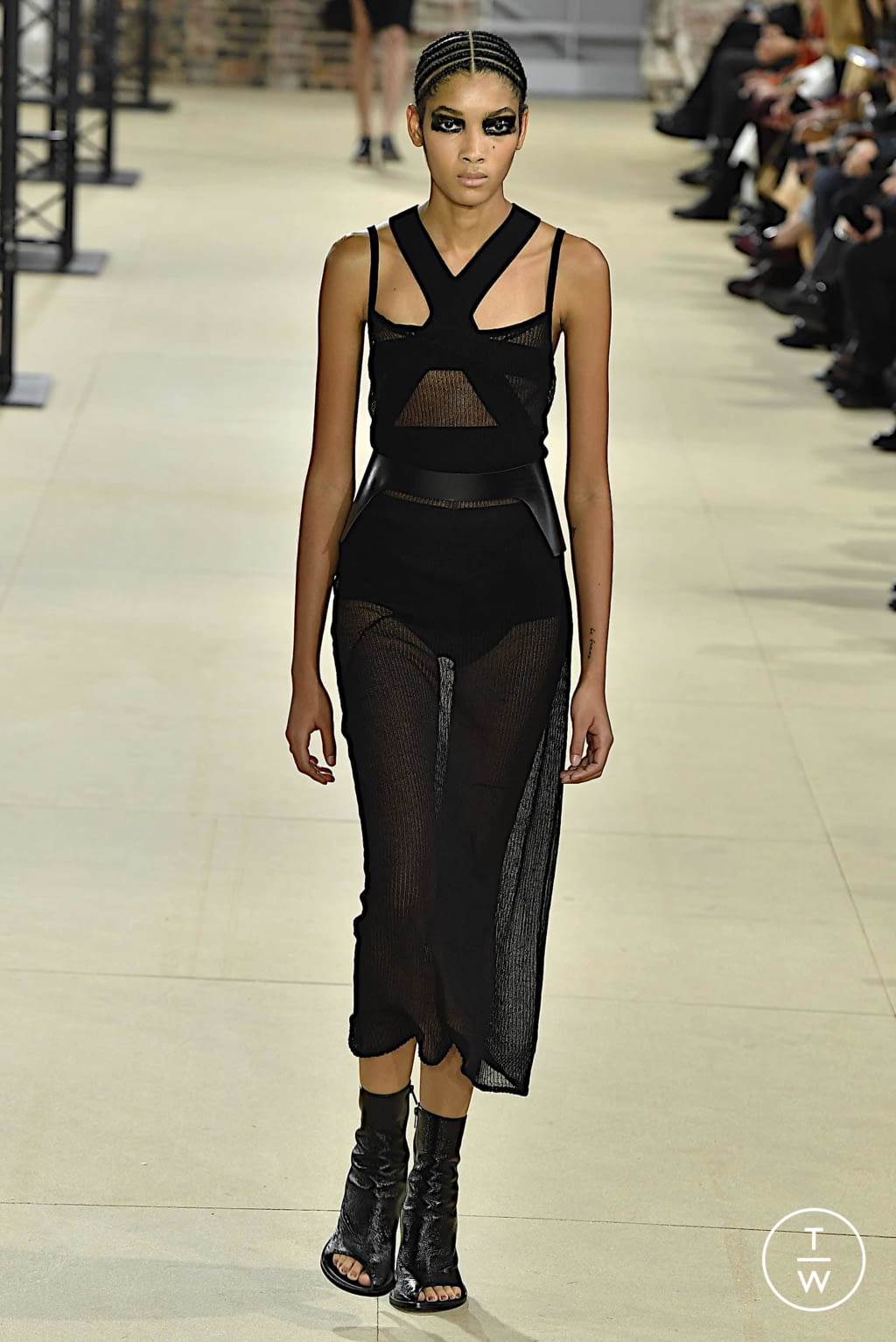 Fashion Week Paris Spring/Summer 2020 look 18 from the Ann Demeulemeester collection womenswear
