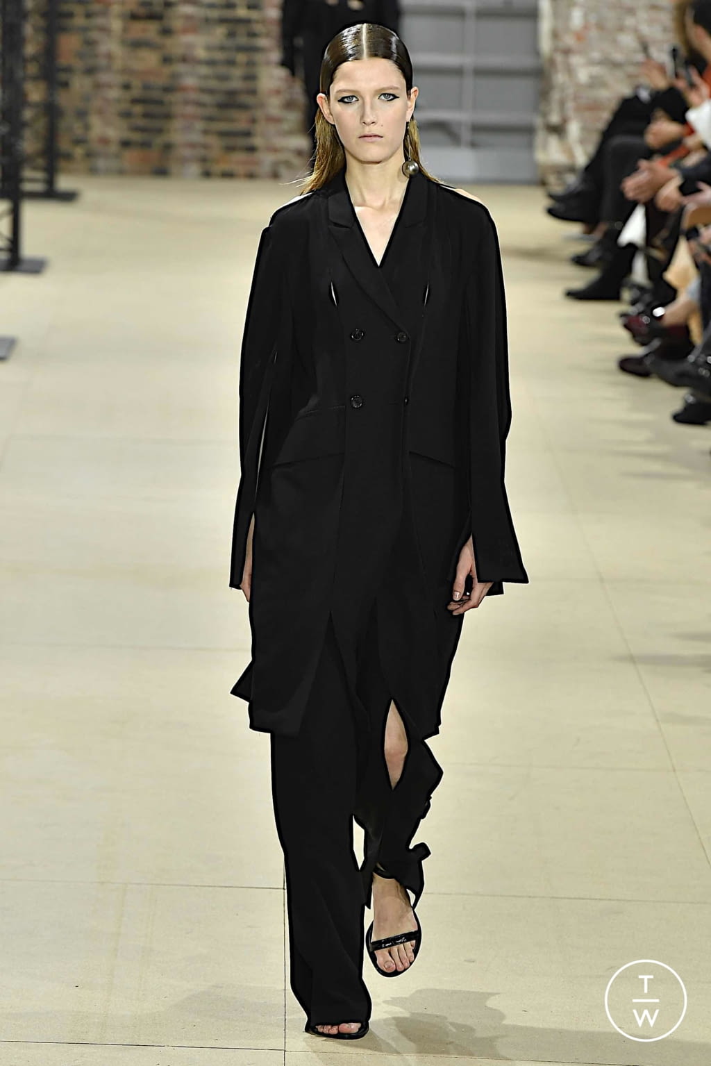 Fashion Week Paris Spring/Summer 2020 look 26 from the Ann Demeulemeester collection womenswear