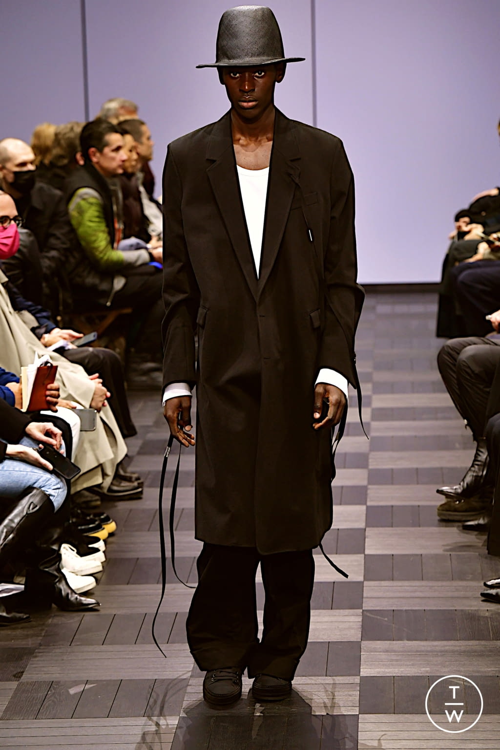 Fashion Week Paris Spring/Summer 2022 look 10 from the Ann Demeulemeester collection womenswear