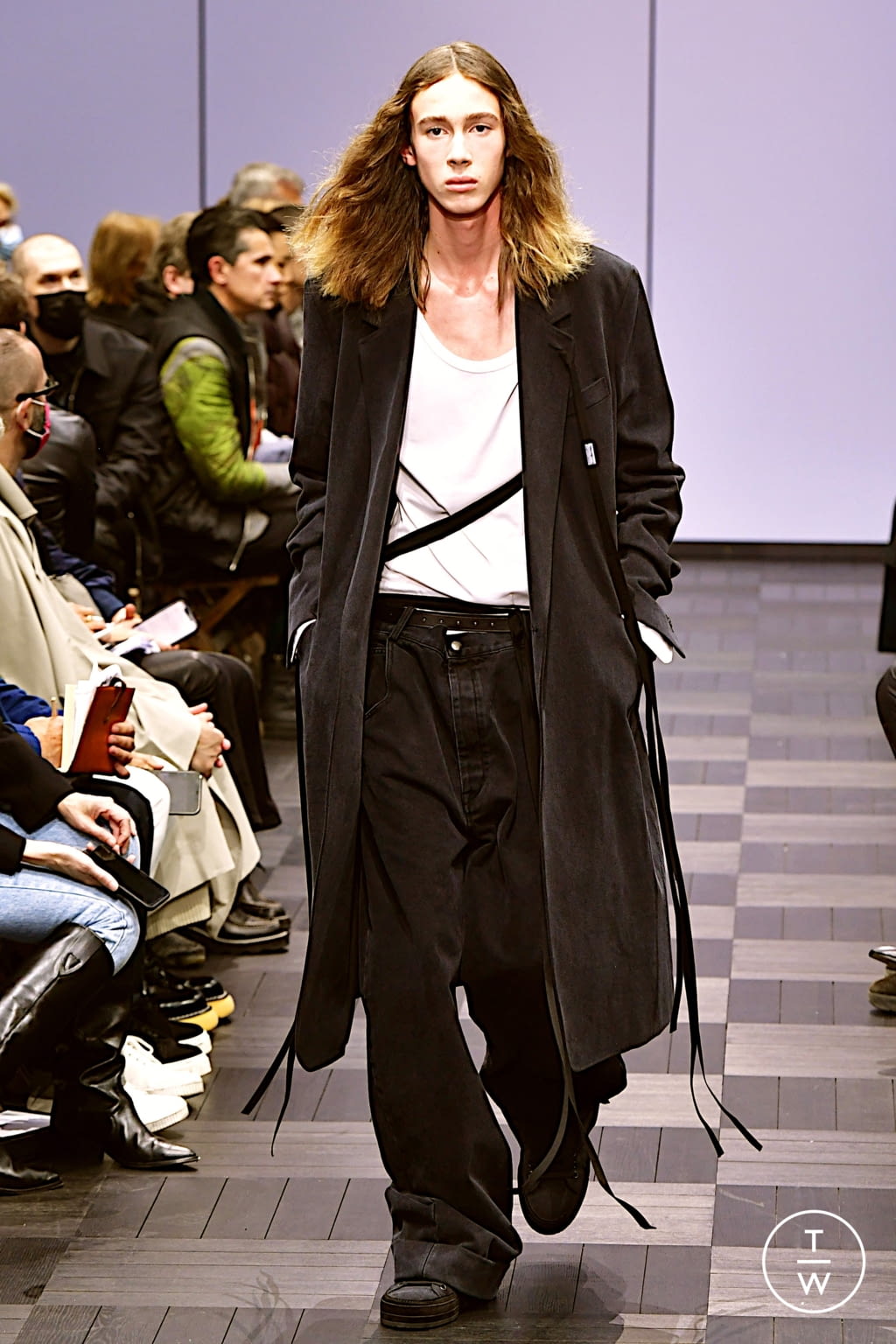 Fashion Week Paris Spring/Summer 2022 look 13 from the Ann Demeulemeester collection womenswear