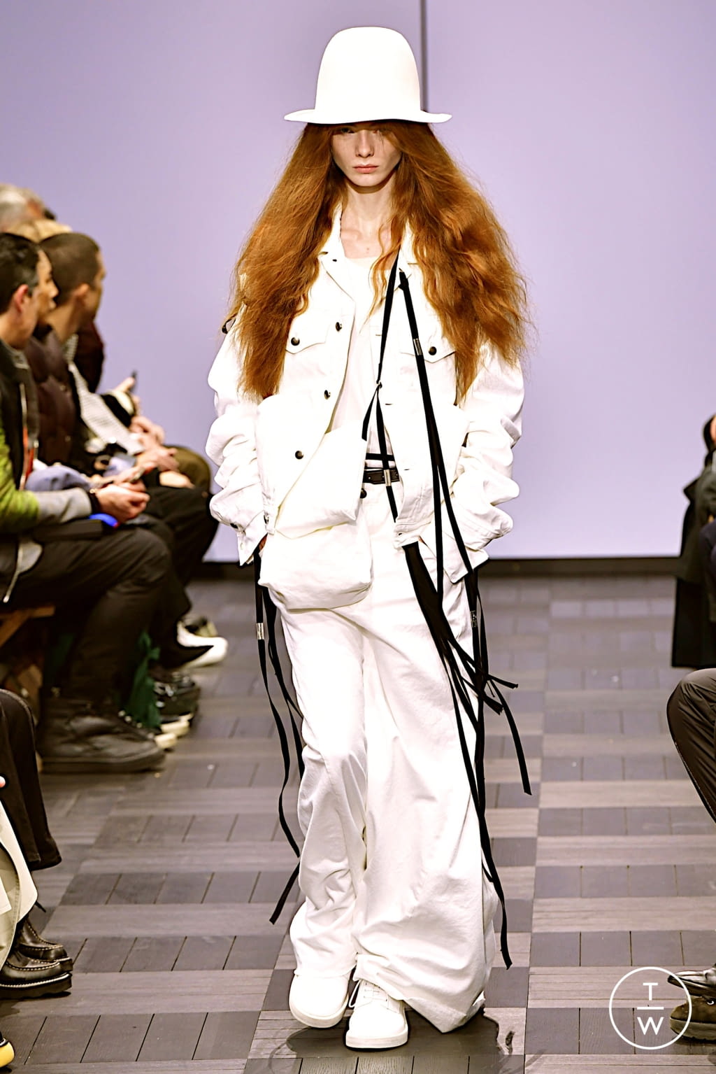 Fashion Week Paris Spring/Summer 2022 look 17 from the Ann Demeulemeester collection 女装