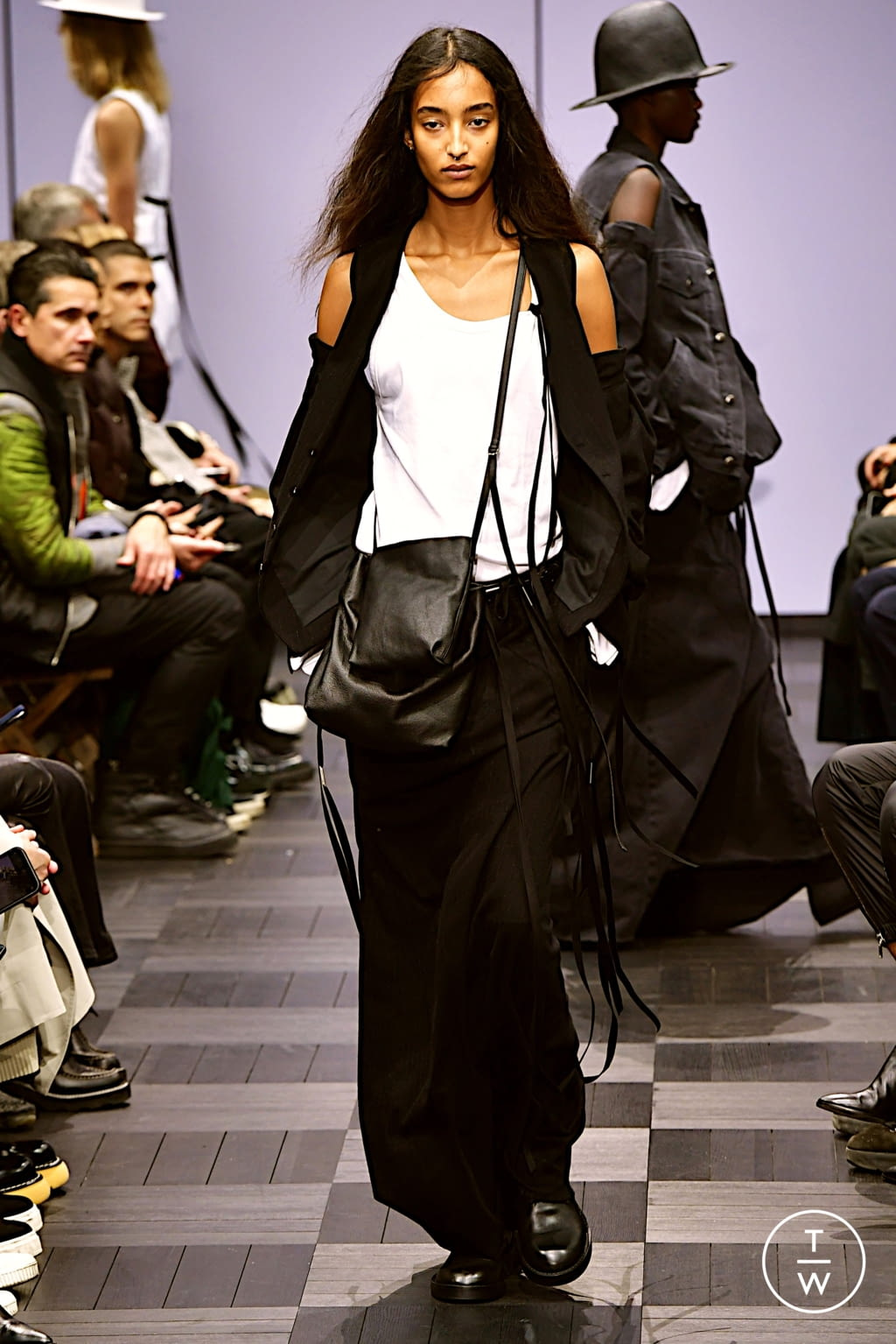 Fashion Week Paris Spring/Summer 2022 look 23 from the Ann Demeulemeester collection womenswear