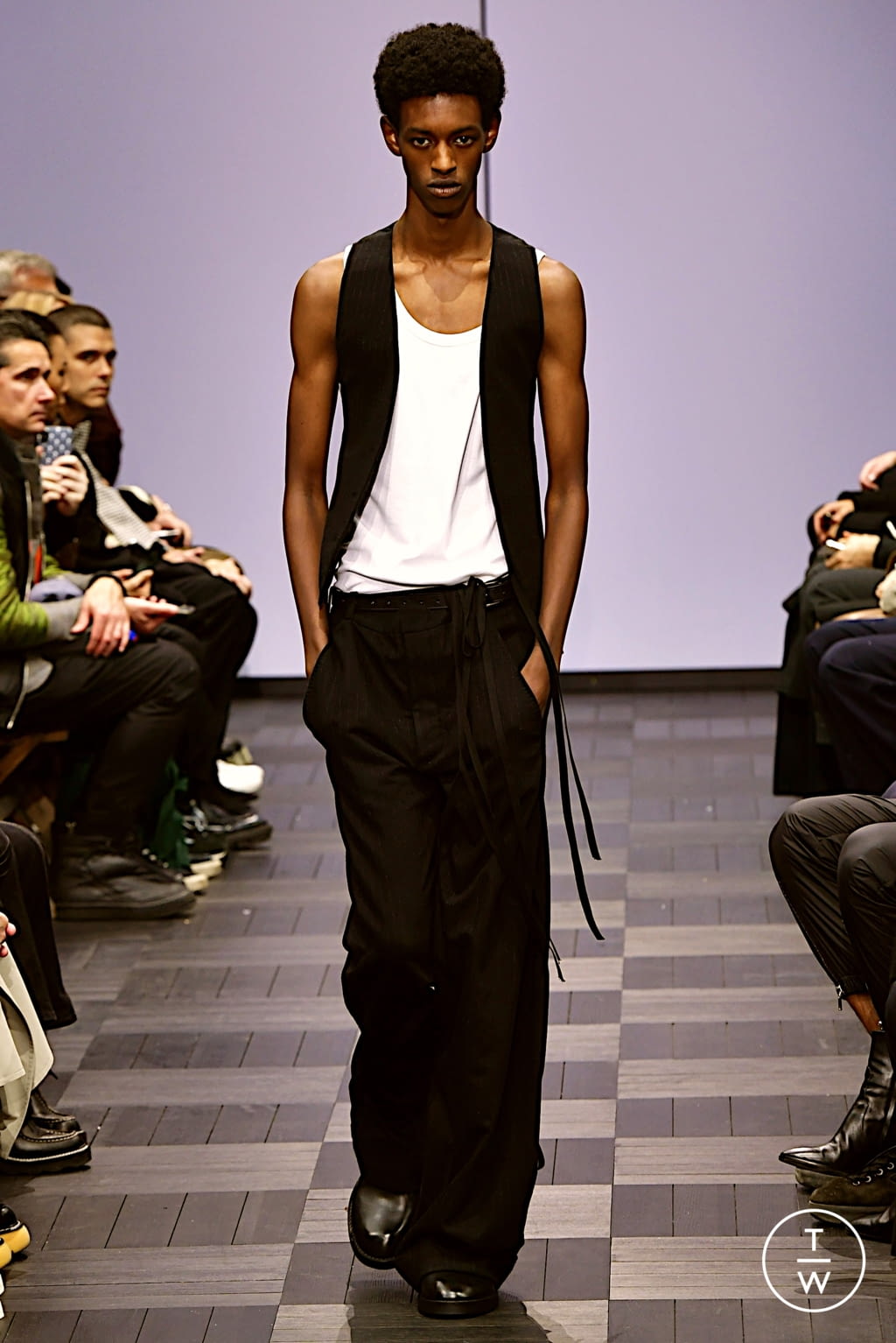 Fashion Week Paris Spring/Summer 2022 look 27 from the Ann Demeulemeester collection womenswear