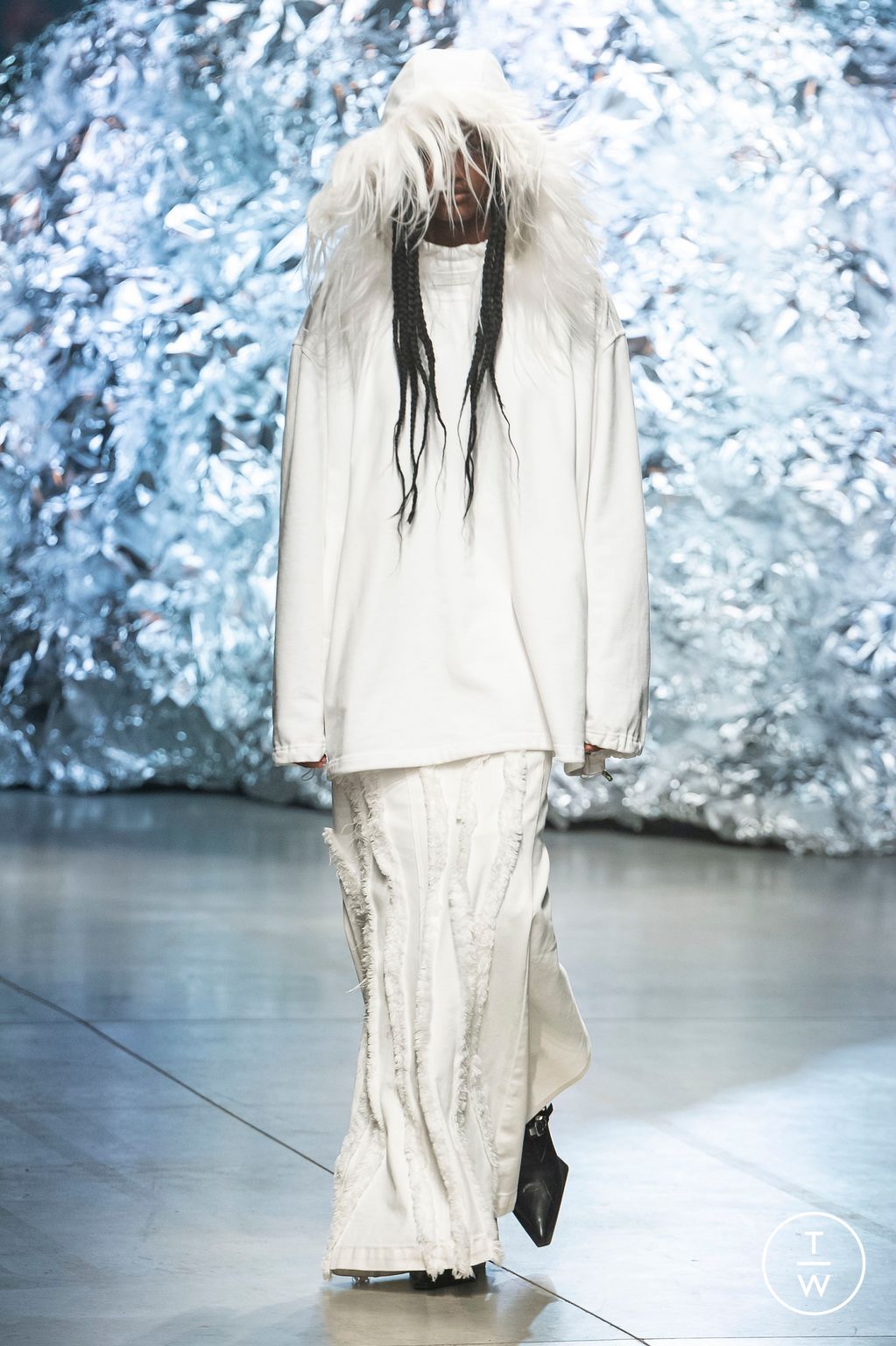 Fashion Week Milan Fall/Winter 2023 look 4 de la collection Annakiki womenswear