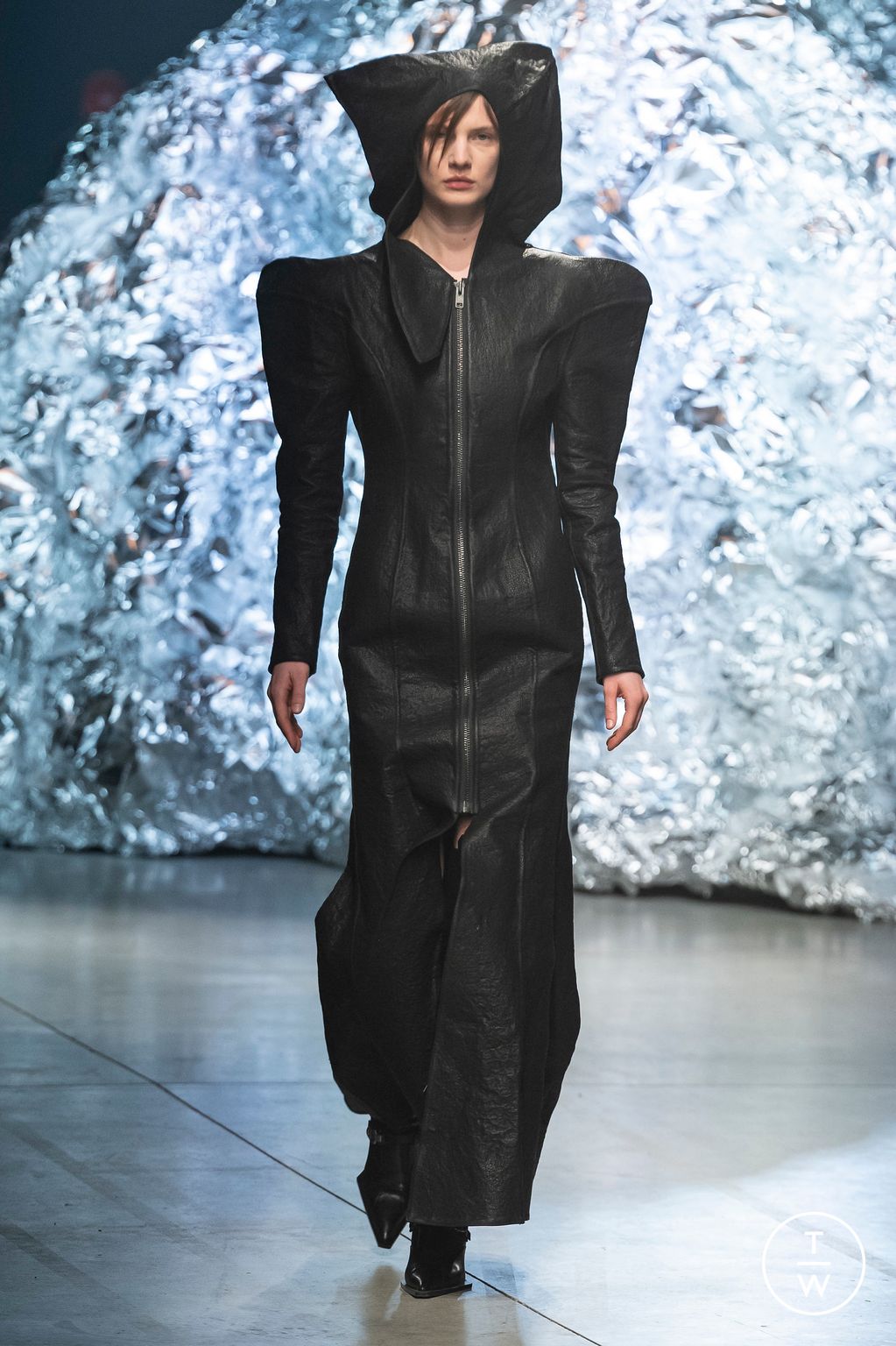 Fashion Week Milan Fall/Winter 2023 look 5 from the Annakiki collection womenswear