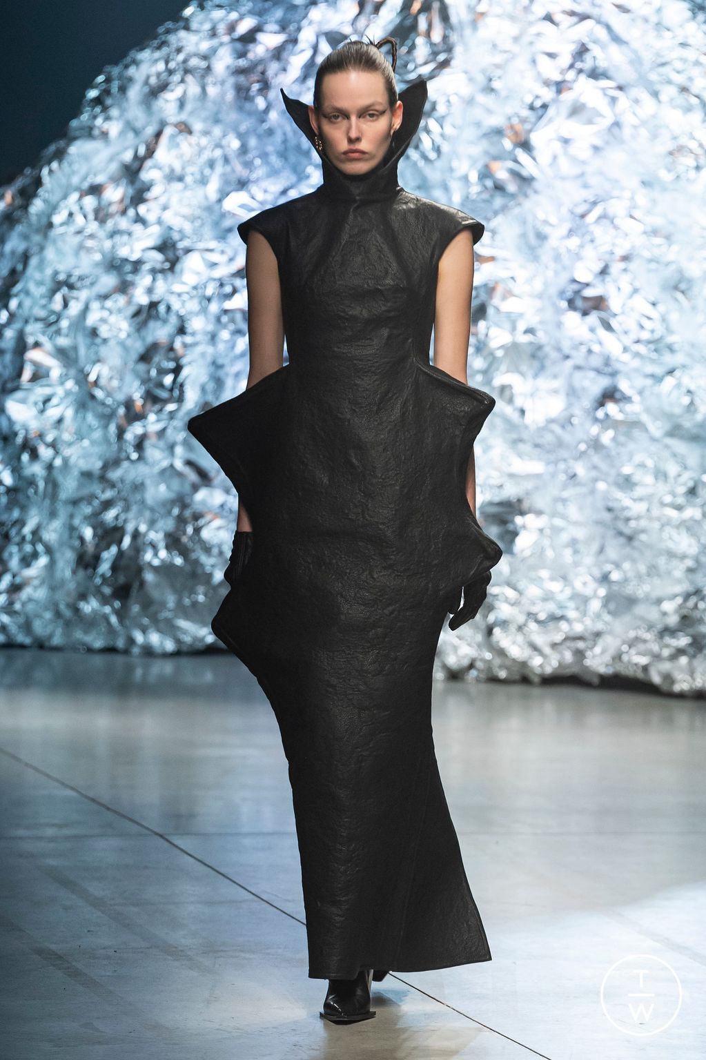 Fashion Week Milan Fall/Winter 2023 look 6 de la collection Annakiki womenswear