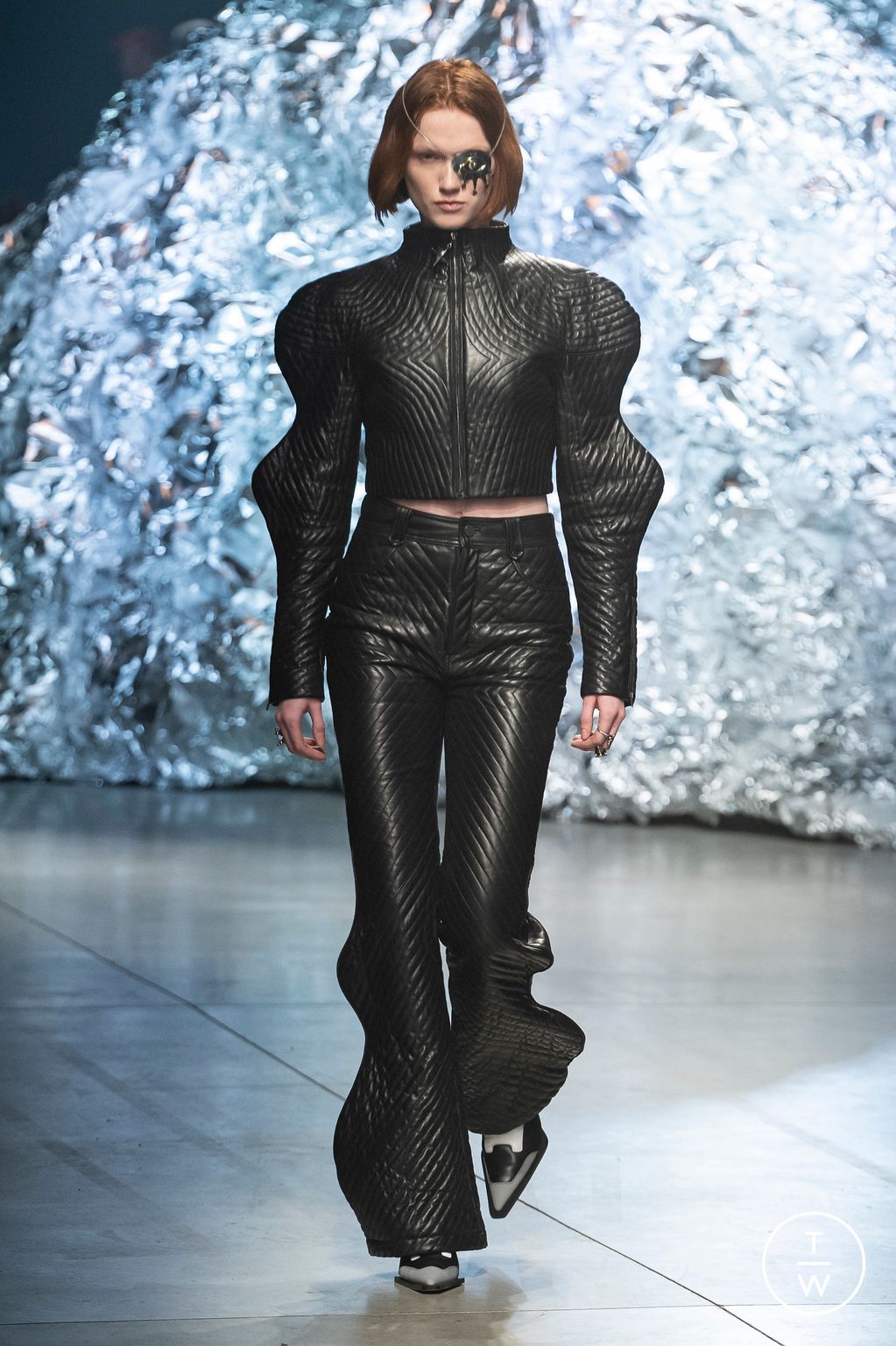 Fashion Week Milan Fall/Winter 2023 look 10 from the Annakiki collection 女装