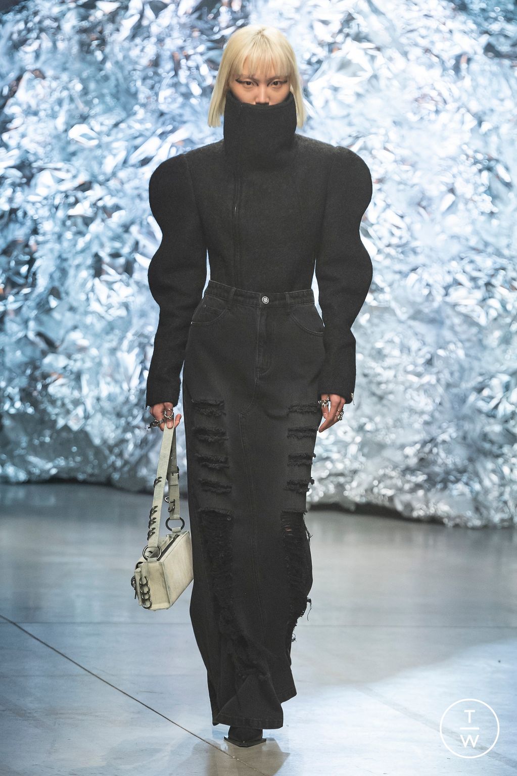 Fashion Week Milan Fall/Winter 2023 look 29 from the Annakiki collection womenswear